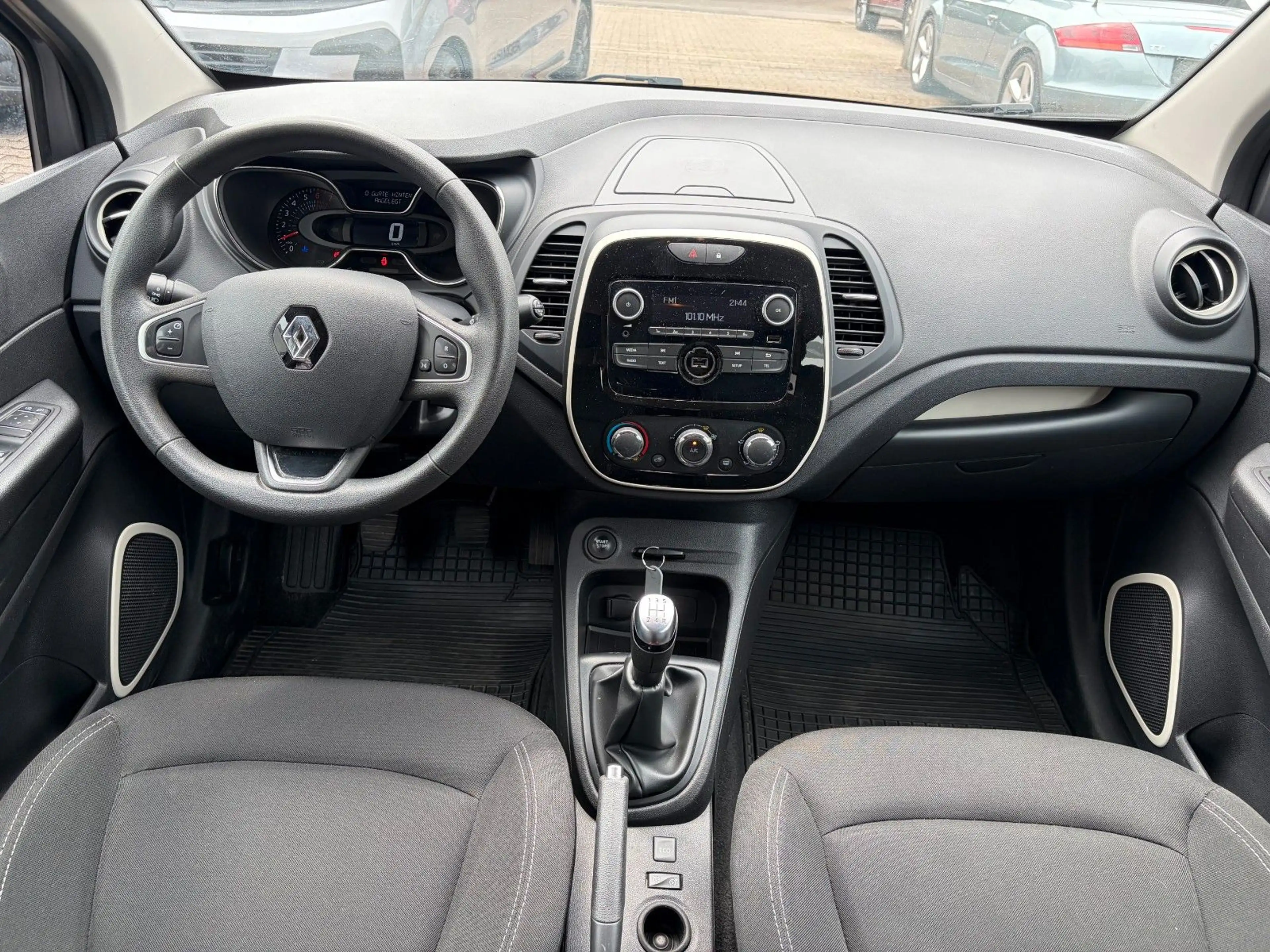 Renault Captur Life*BT*KLIMA*TEMPOMAT* — photo 12
