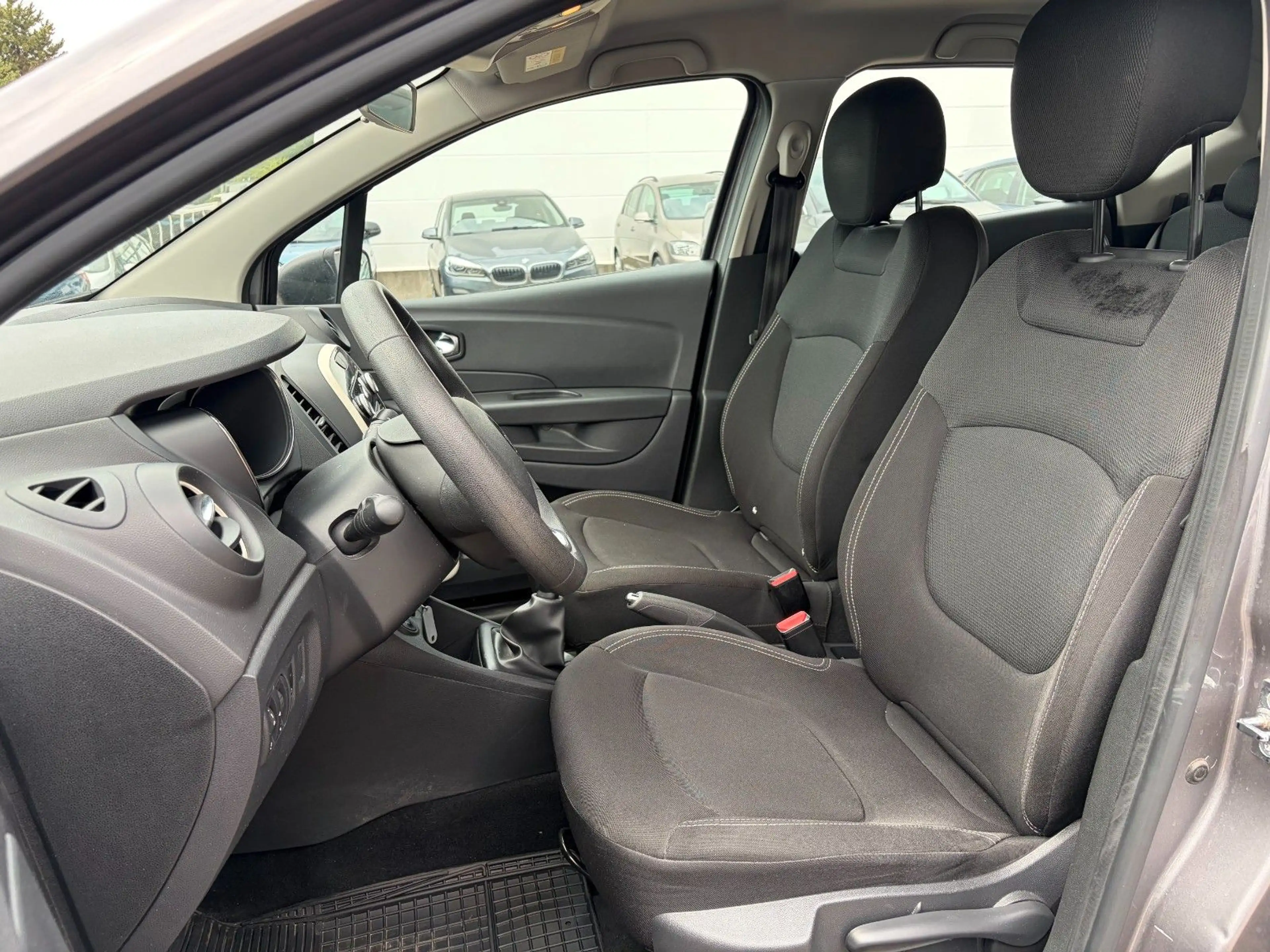 Renault Captur Life*BT*KLIMA*TEMPOMAT* — photo 10