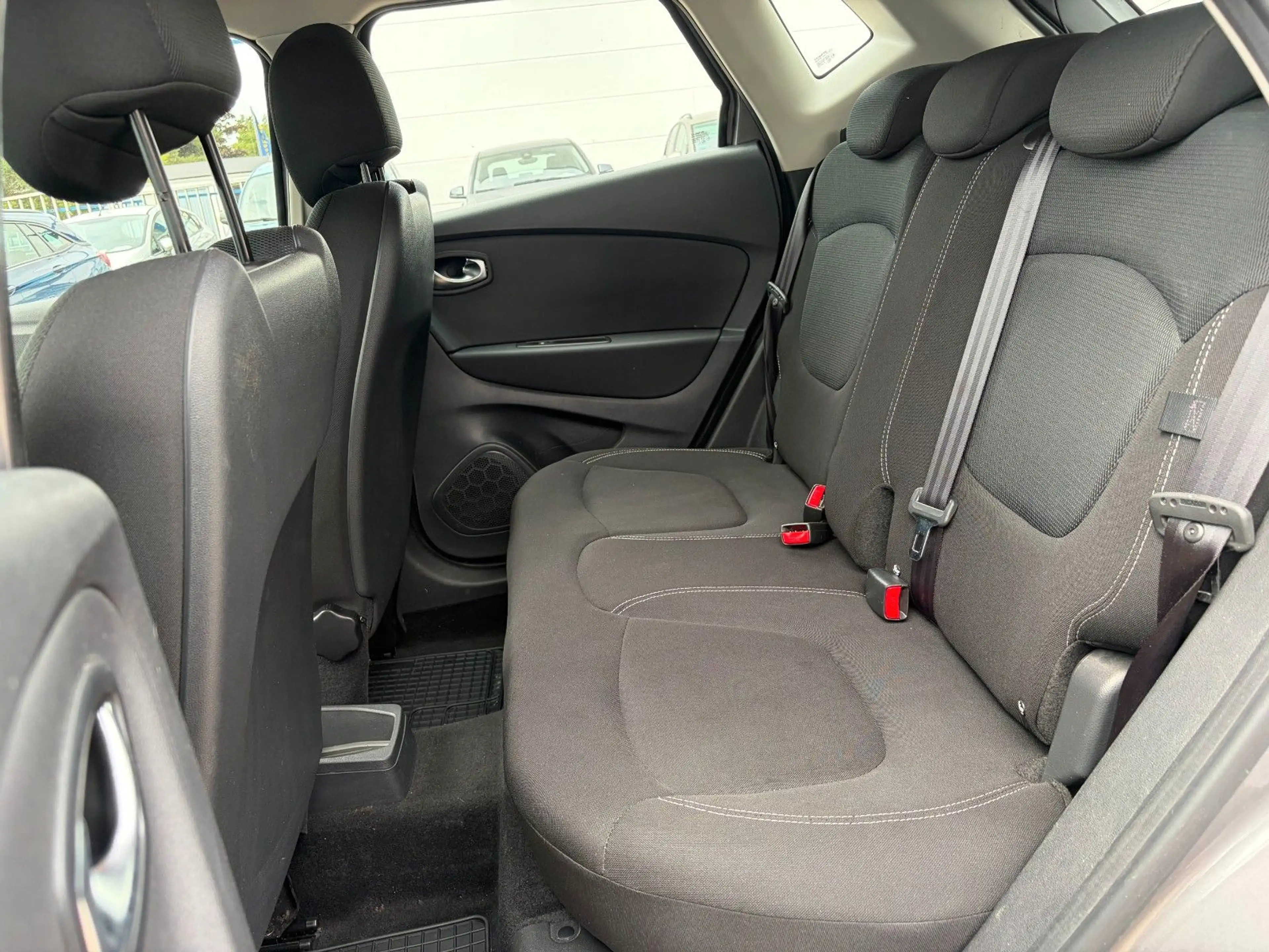 Renault Captur Life*BT*KLIMA*TEMPOMAT* — photo 9