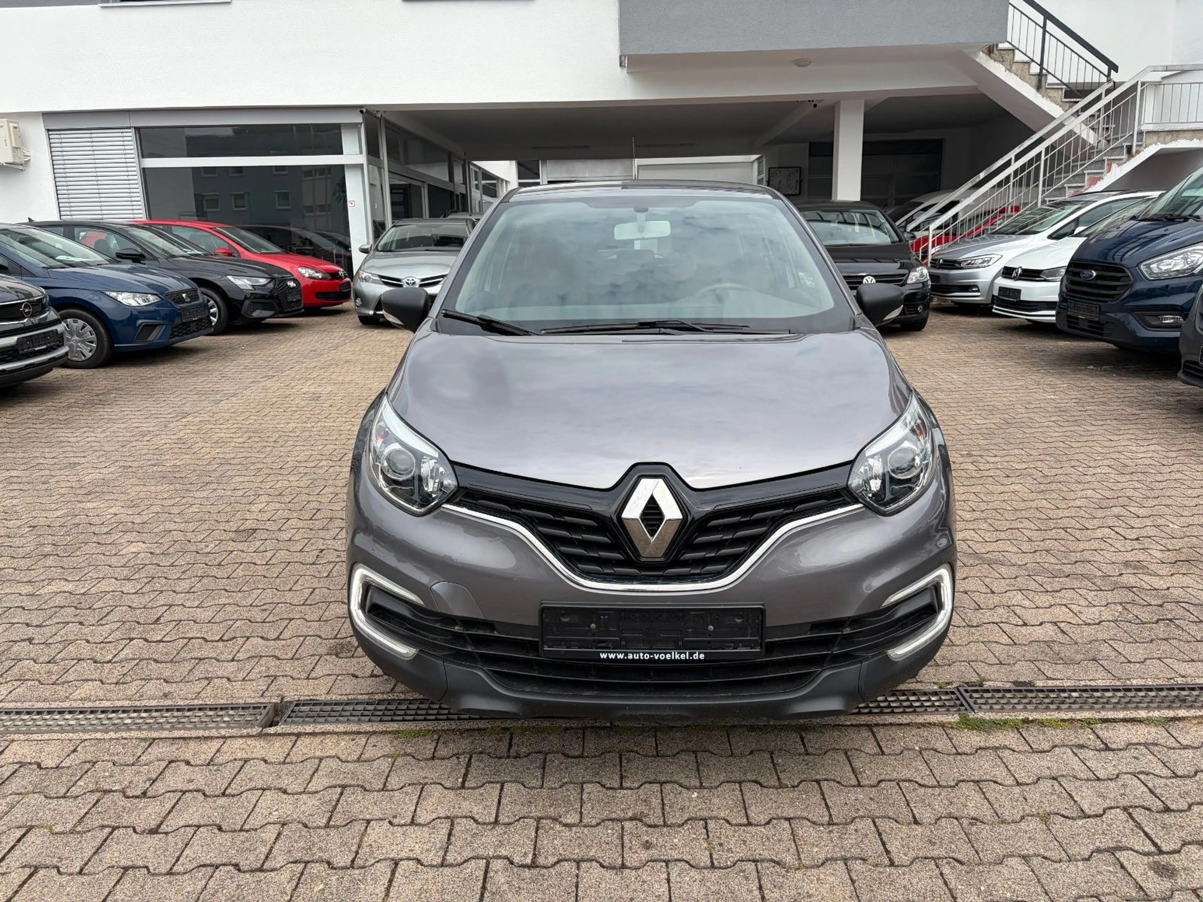 Renault Captur Life*BT*KLIMA*TEMPOMAT* — photo 2