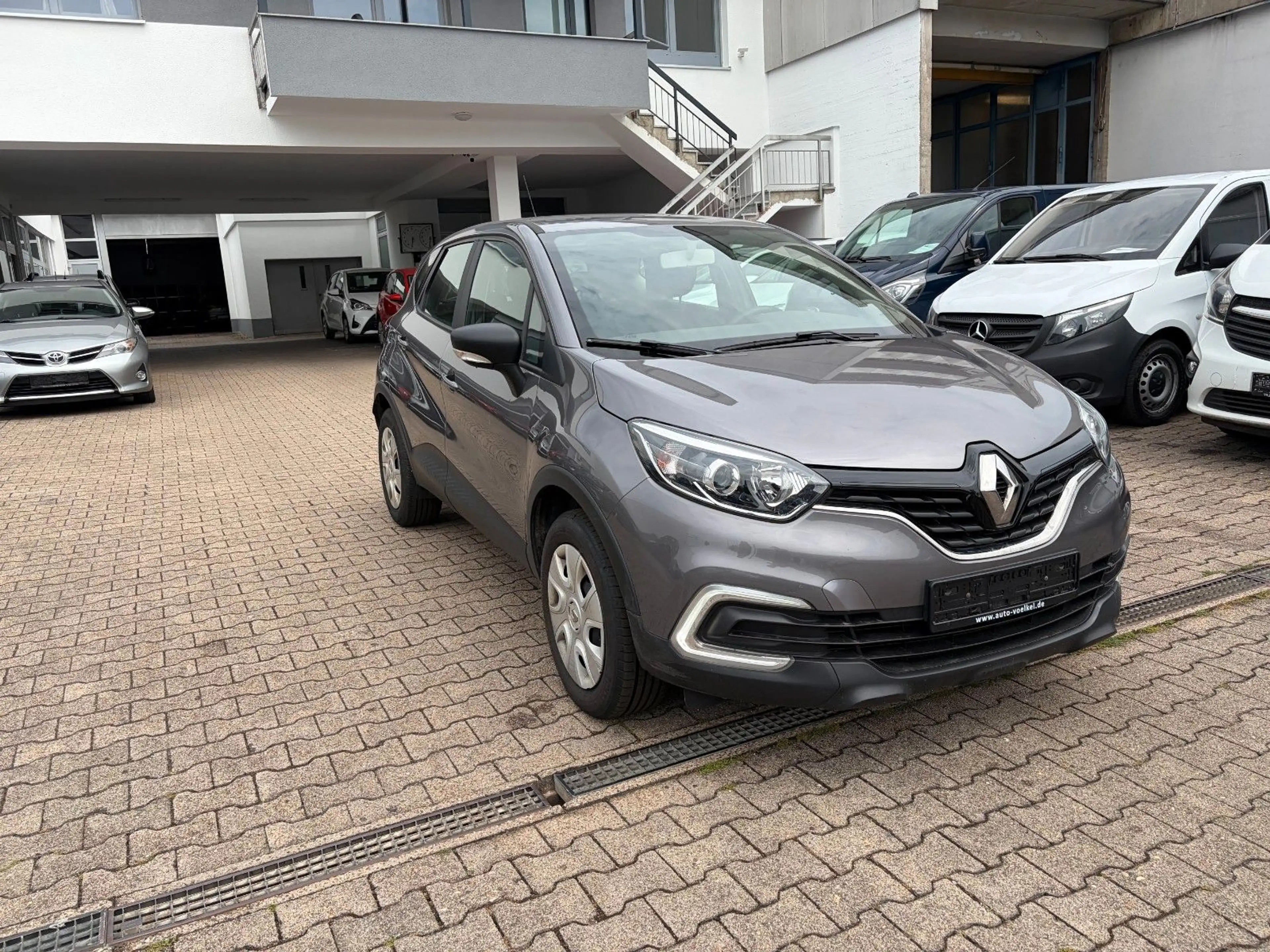Renault Captur Life*BT*KLIMA*TEMPOMAT* — photo 3
