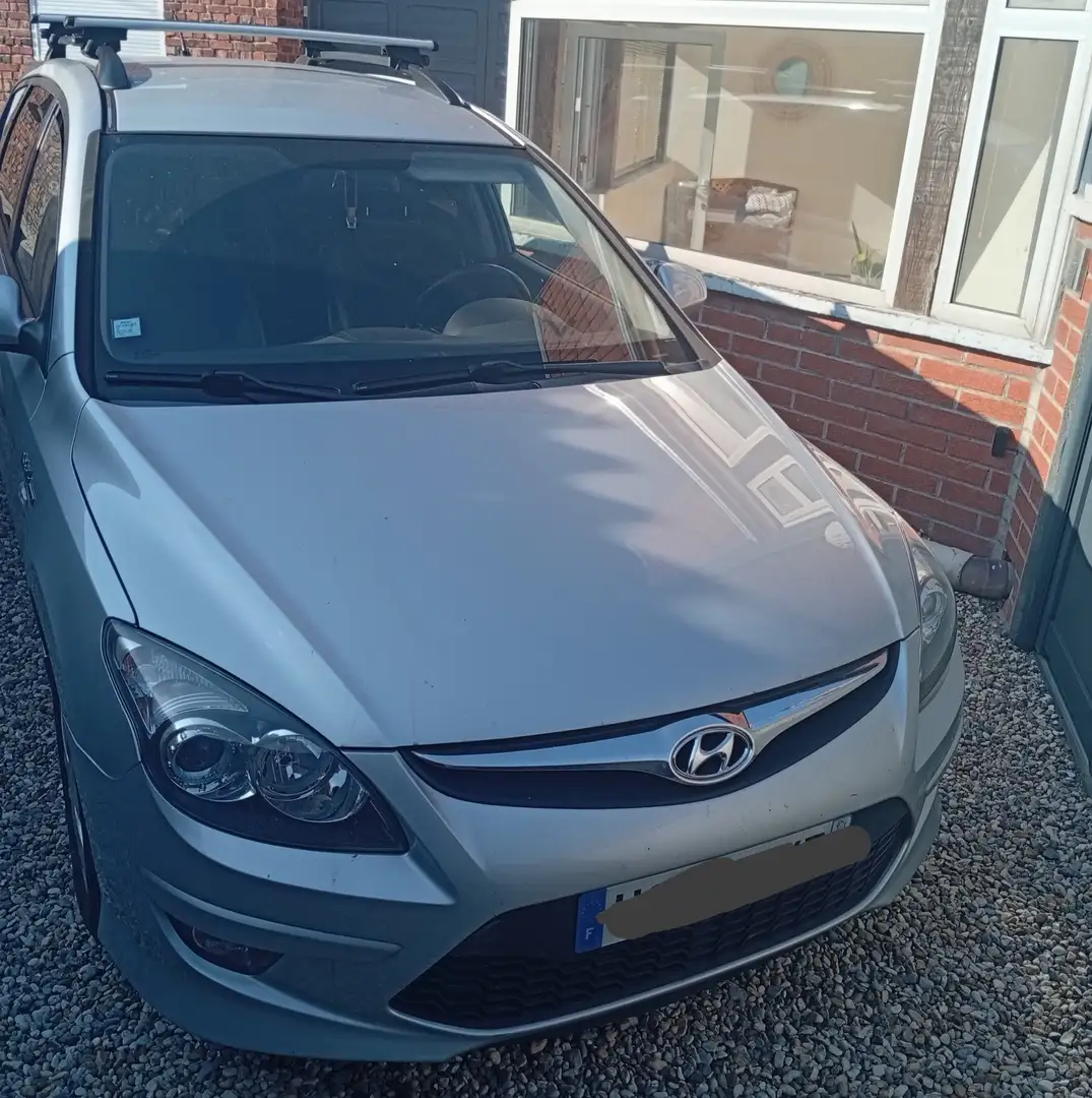 Hyundai i30 i30 CW 1.6 CRDi 90 Pack Clim BVM6 Argent - 1