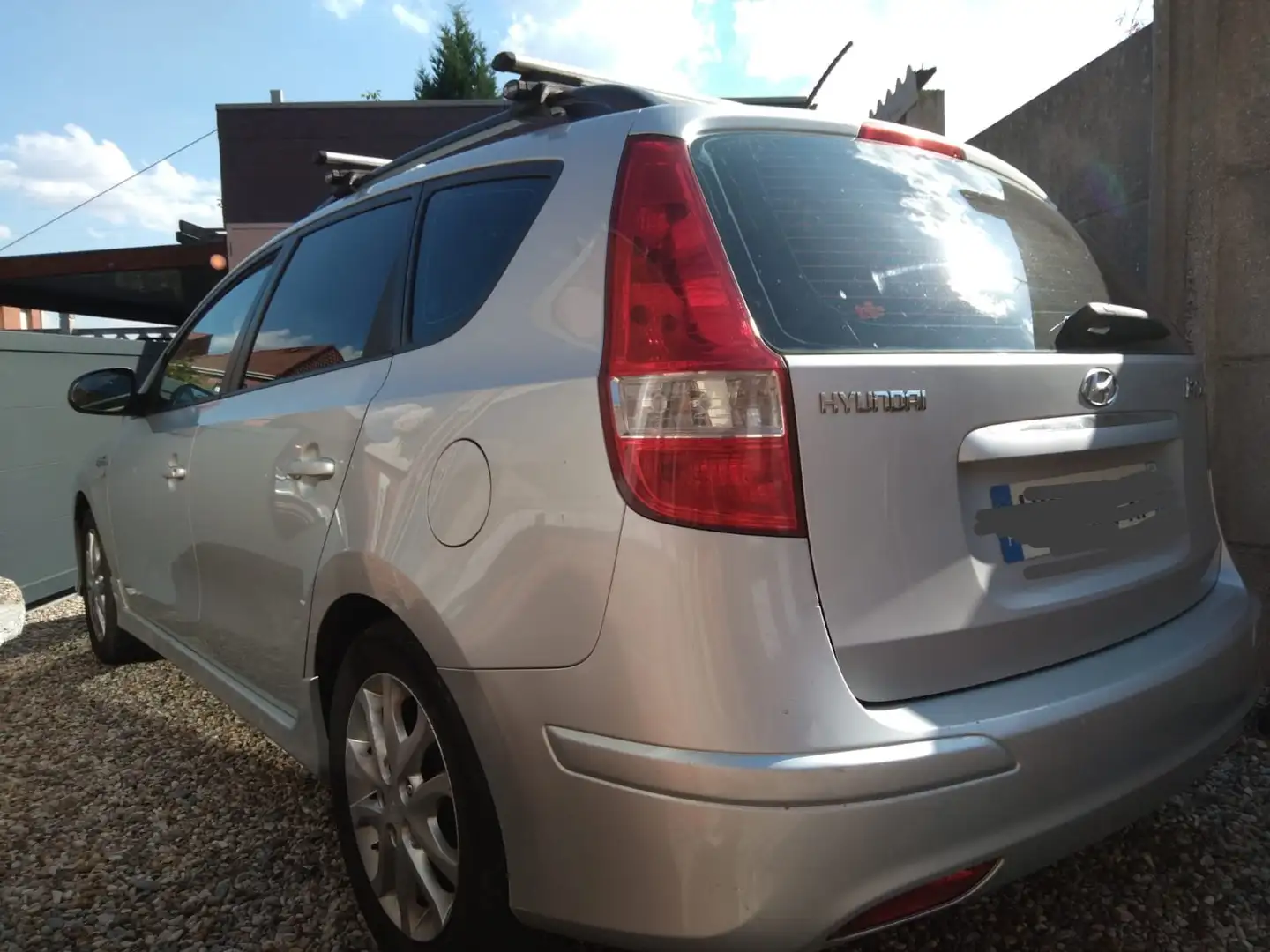 Hyundai i30 i30 CW 1.6 CRDi 90 Pack Clim BVM6 Argent - 2