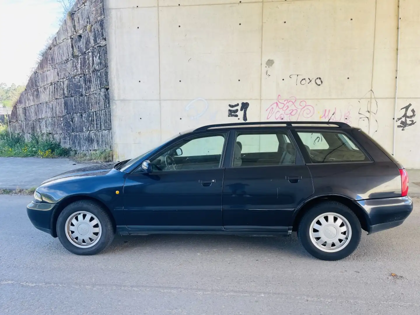 Audi A4 Avant 1.9TDI 115 Azul - 1