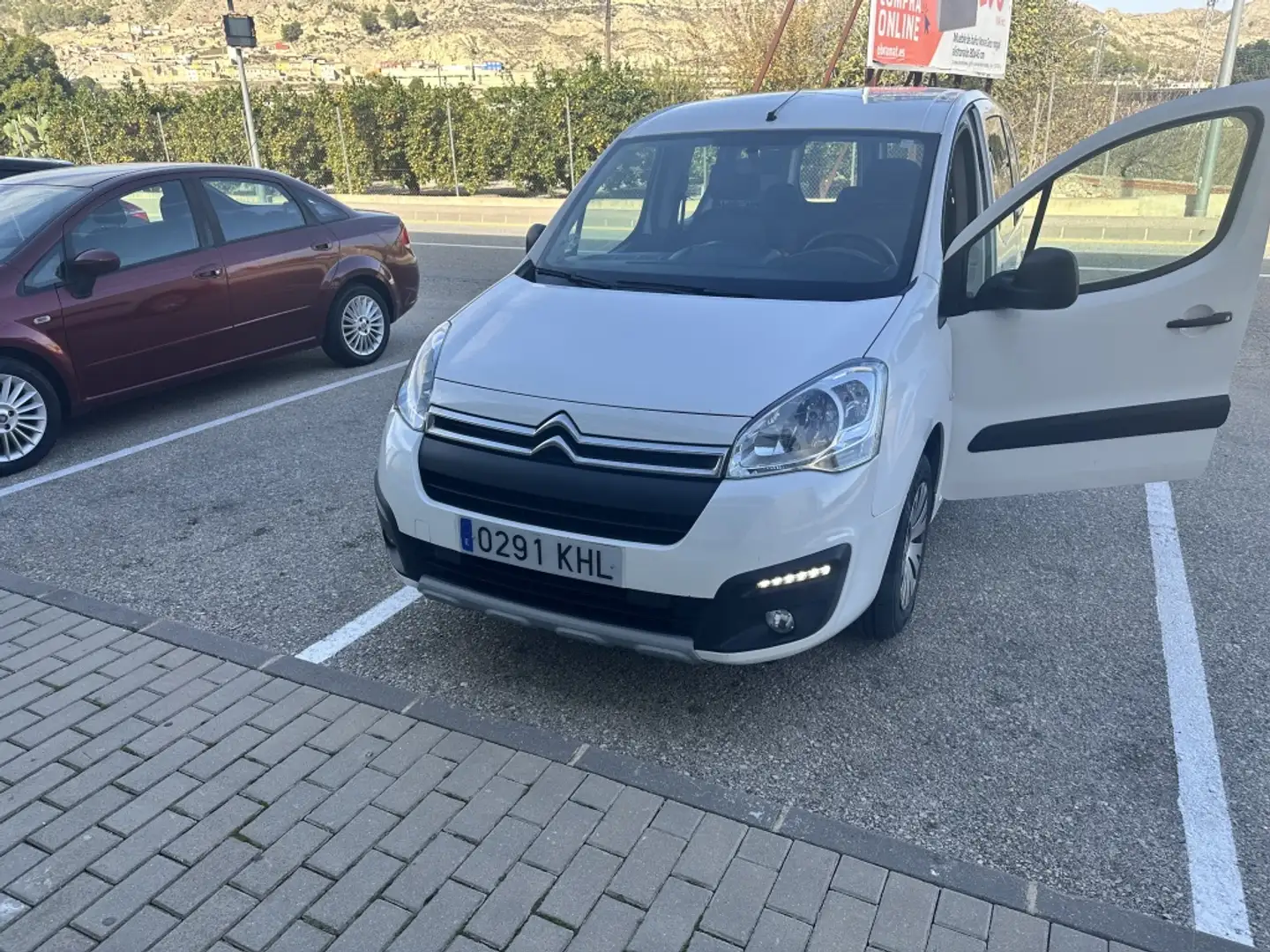 Citroen Berlingo BlueHDi Talla M Feel 100 Weiß - 2
