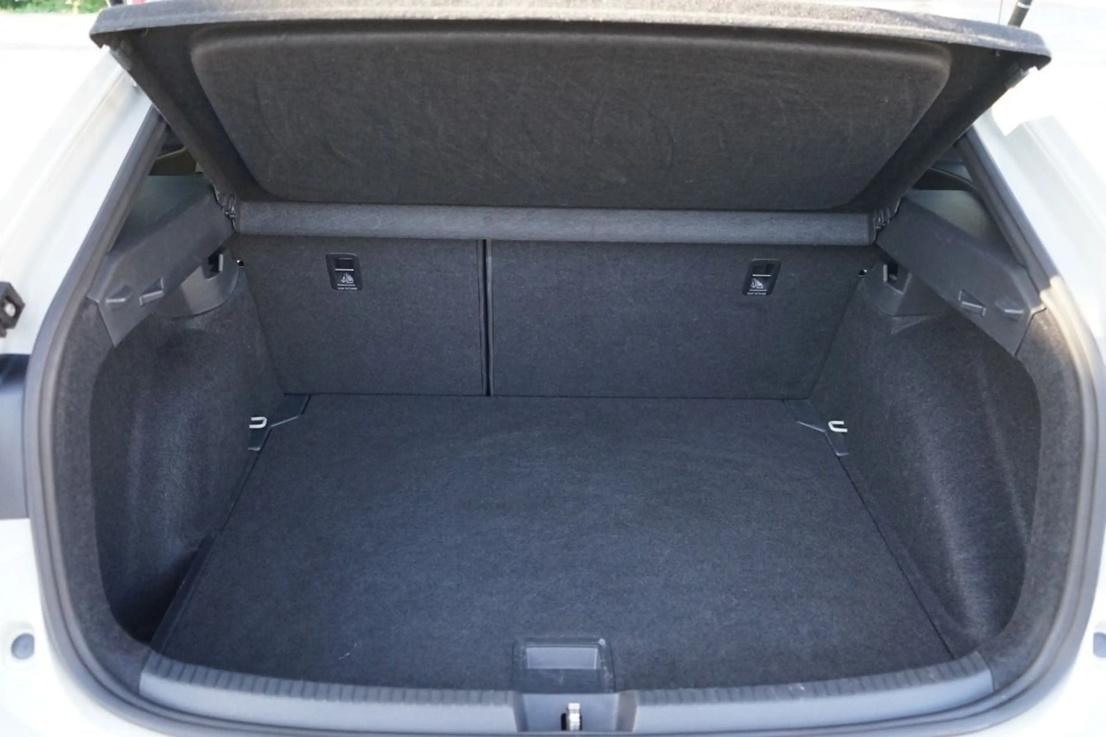 Volkswagen Taigo 1.0 TSI R-Line*LED-Matrix*ACC*Sitzheizung* — photo 5