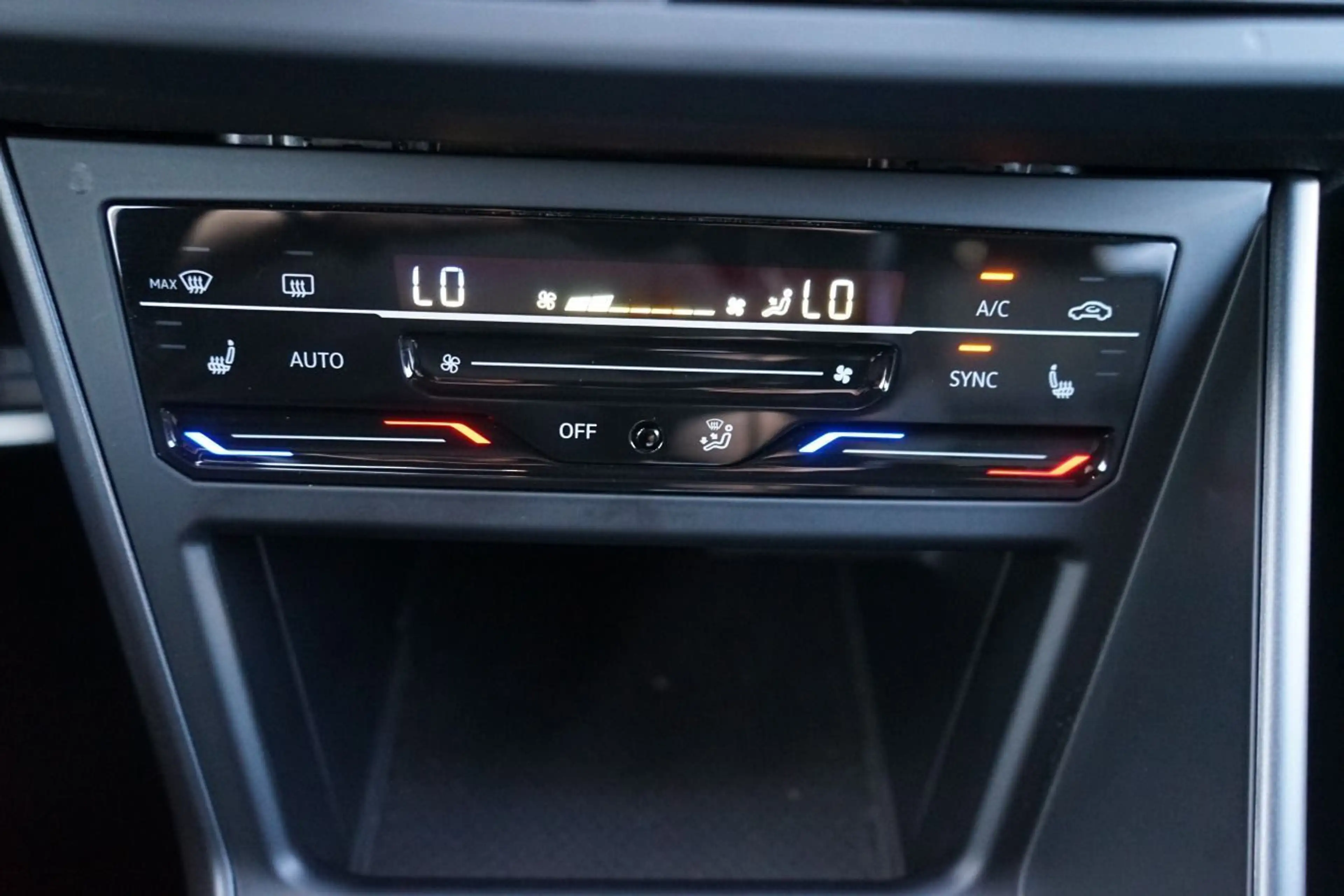 Volkswagen Taigo 1.0 TSI R-Line*LED-Matrix*ACC*Sitzheizung* — photo 12