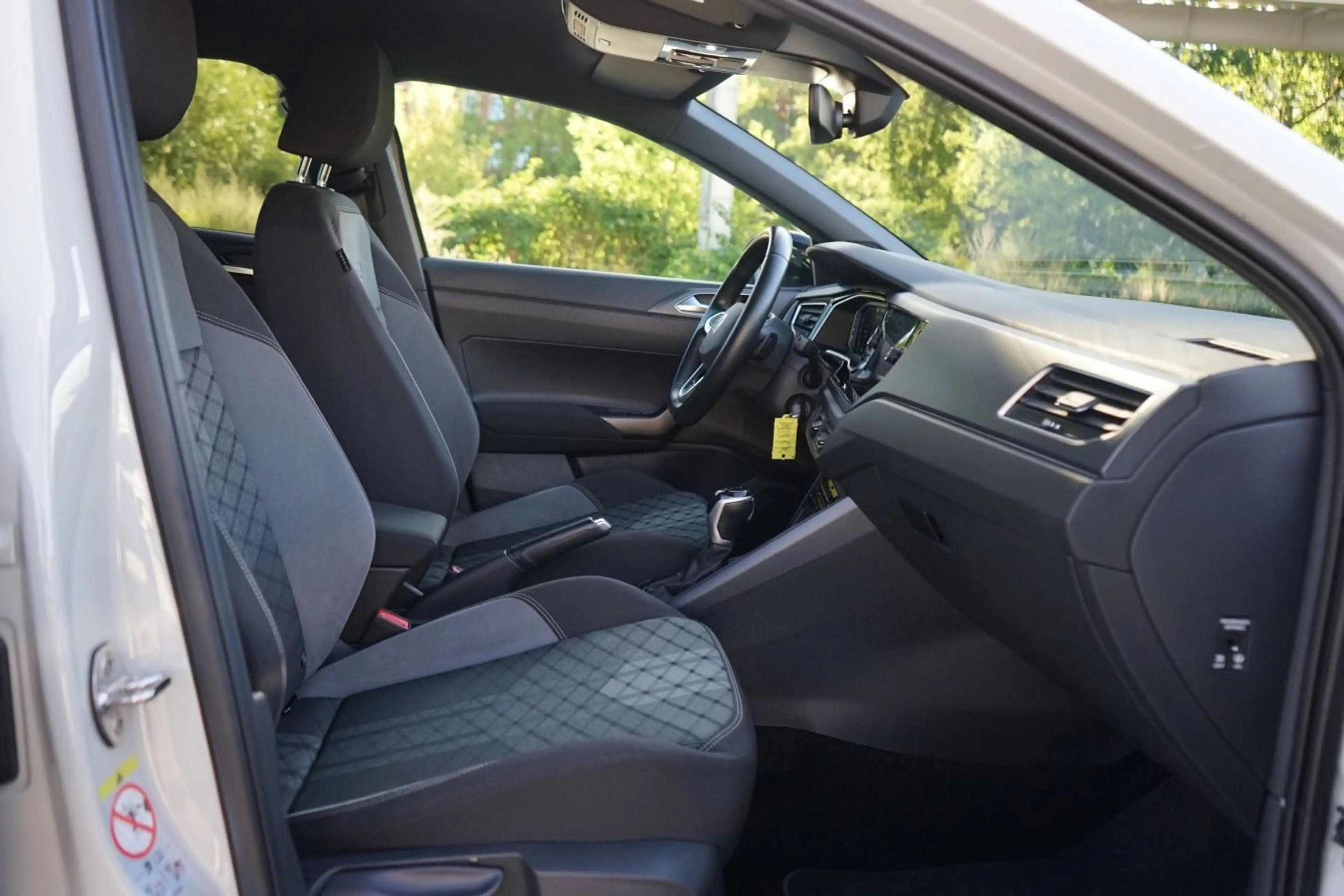 Volkswagen Taigo 1.0 TSI R-Line*LED-Matrix*ACC*Sitzheizung* — photo 8