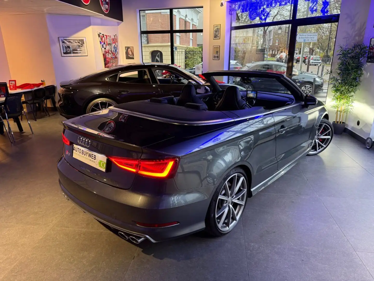 Audi S3 CABRIOLET 2.0 TFSI 300 Quattro S-Tronic 6 / Entretien / Française Grau - 2