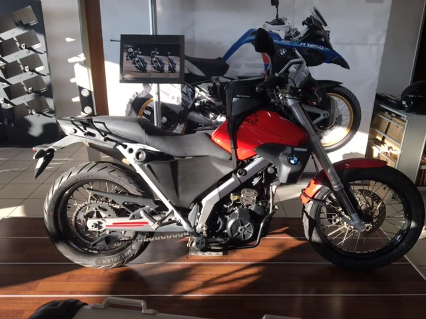 BMW G 650 0 Gelb - 1