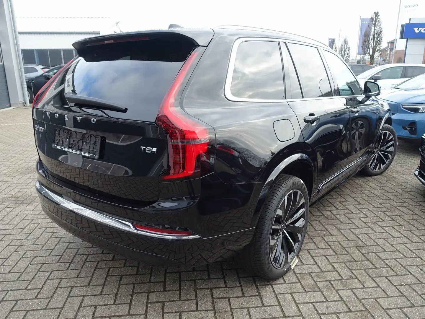 Volvo XC90 Ultra, T8 AWD/FourC/Pano/B&W/360°/Head-UP Schwarz - 2