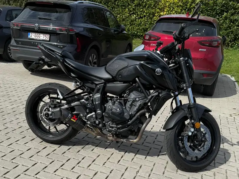 Yamaha MT-07 - foto 2