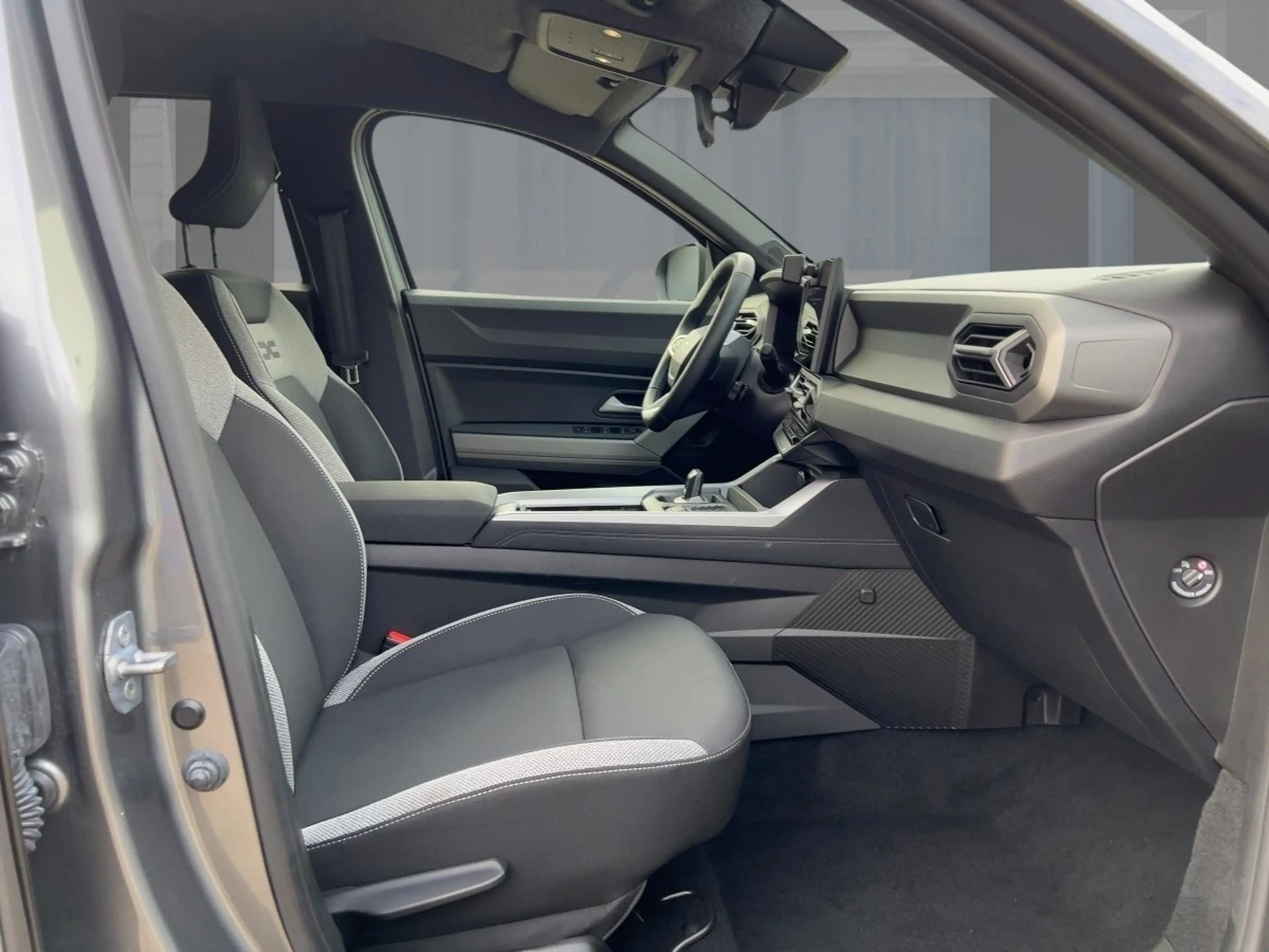 Dacia Bigster Journey HYBRID 155 Apple CarPlay PDC KLIMA — photo 8