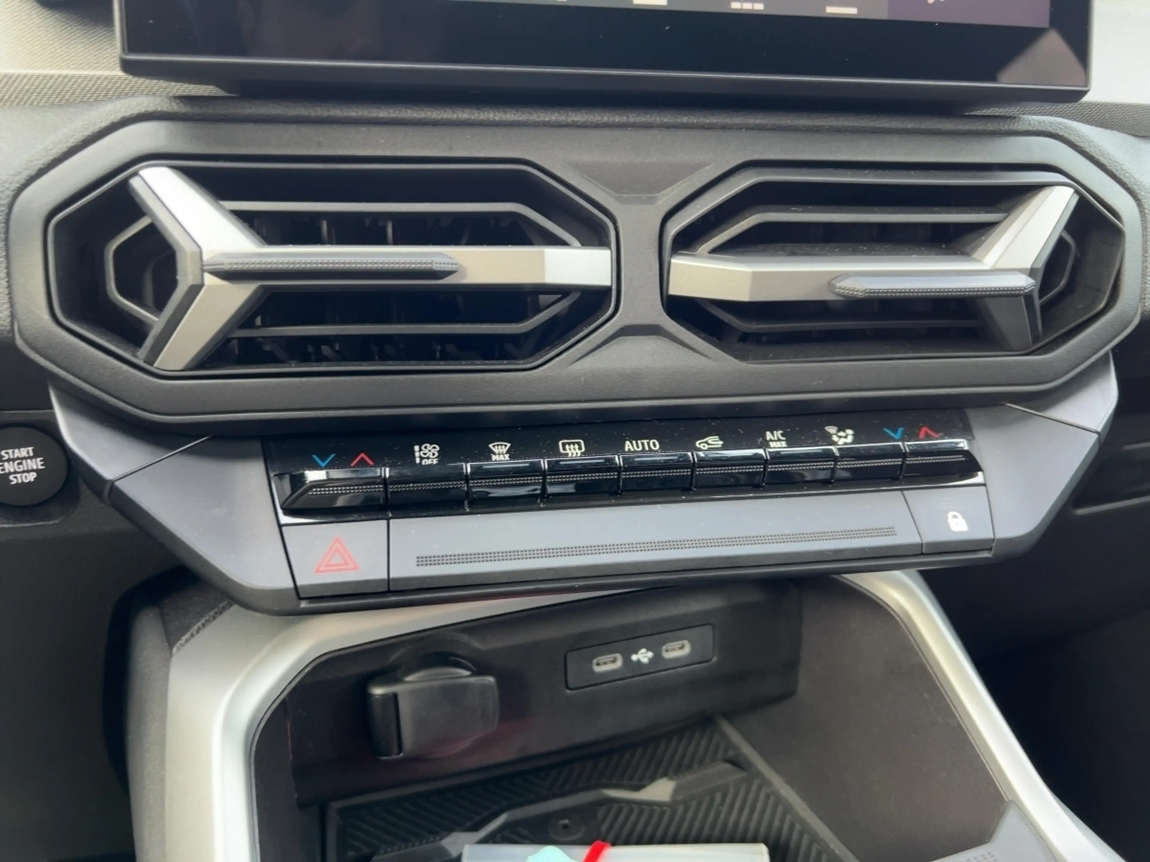 Dacia Bigster Journey HYBRID 155 Apple CarPlay PDC KLIMA — photo 15