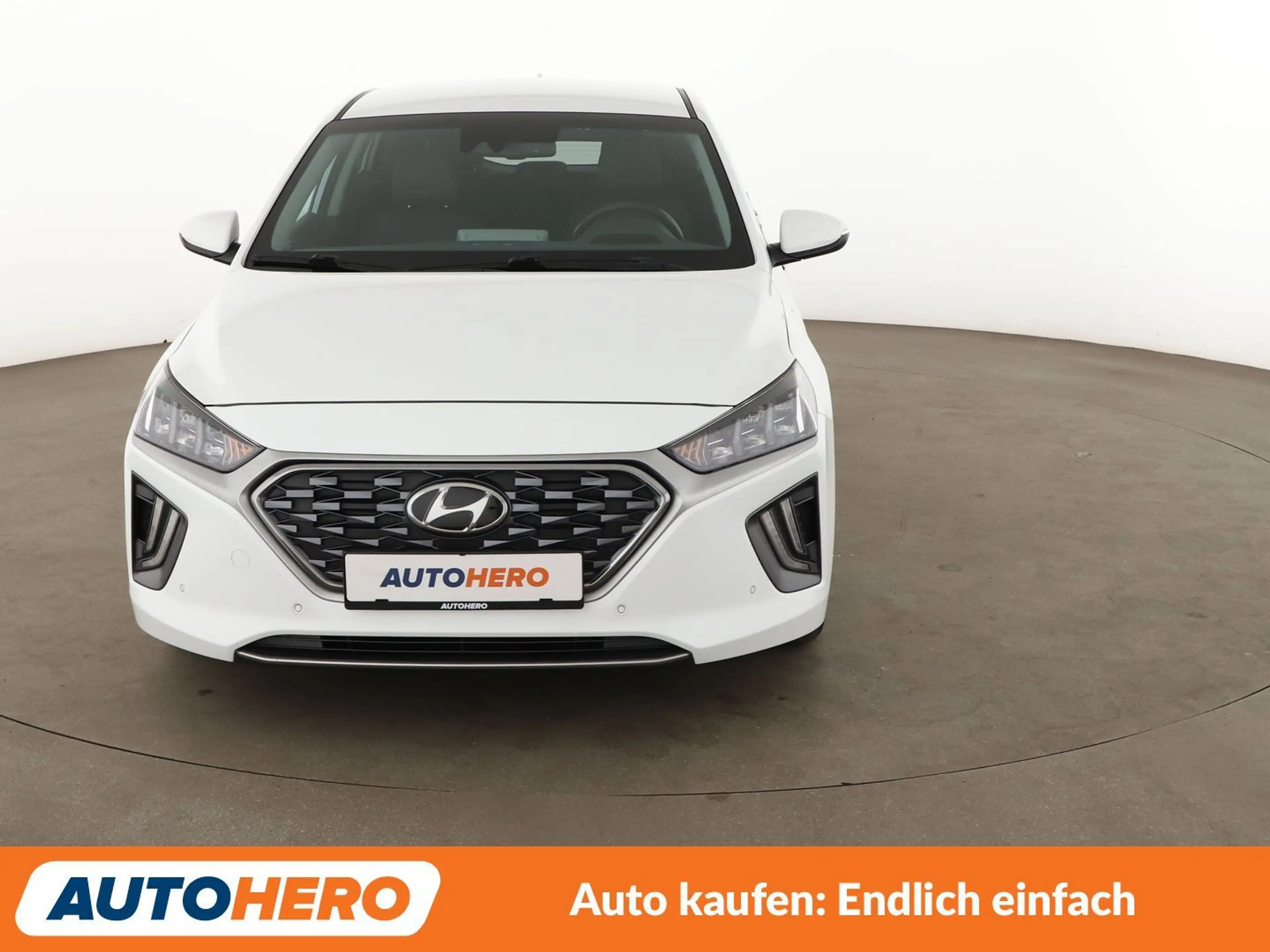 Hyundai IONIQ 1.6 Plug-in Hybrid Prime Aut.*NAVI*TEMPO*PDC* — photo 9