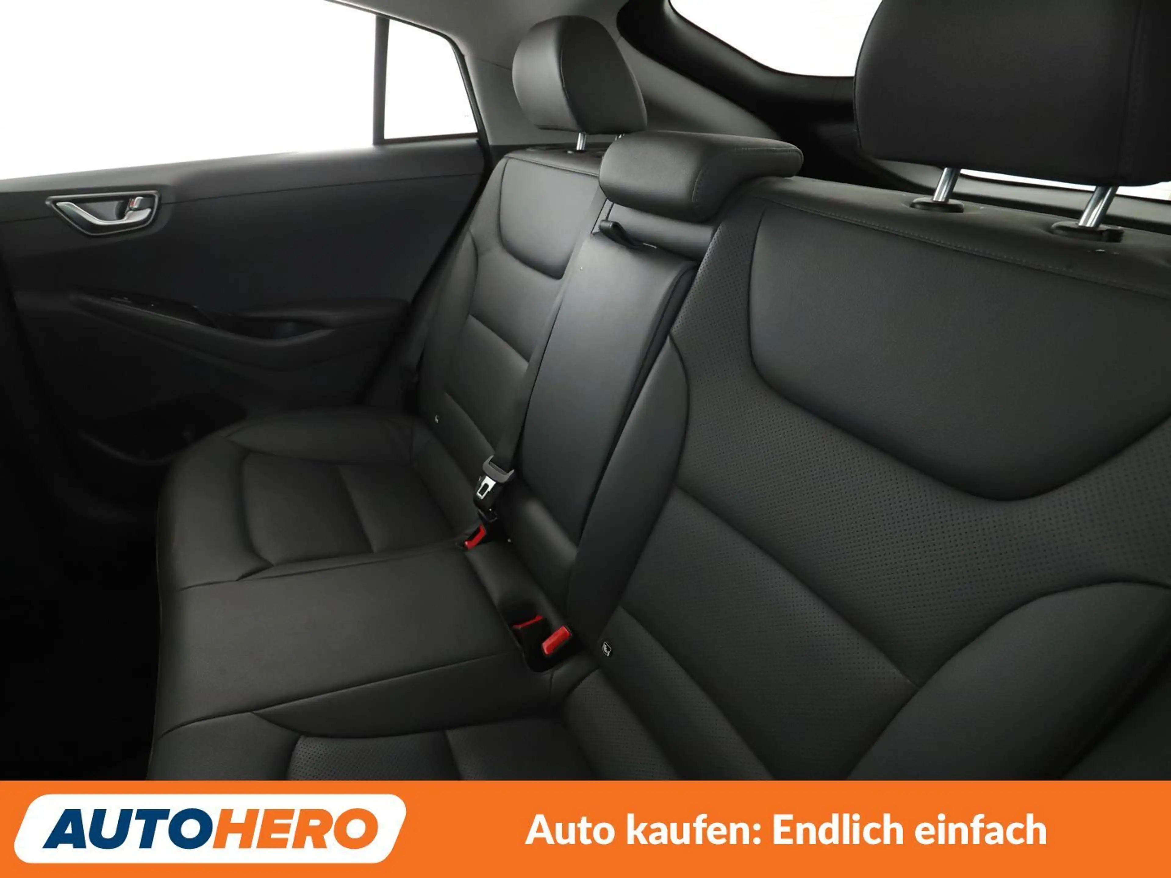 Hyundai IONIQ 1.6 Plug-in Hybrid Prime Aut.*NAVI*TEMPO*PDC* — photo 14