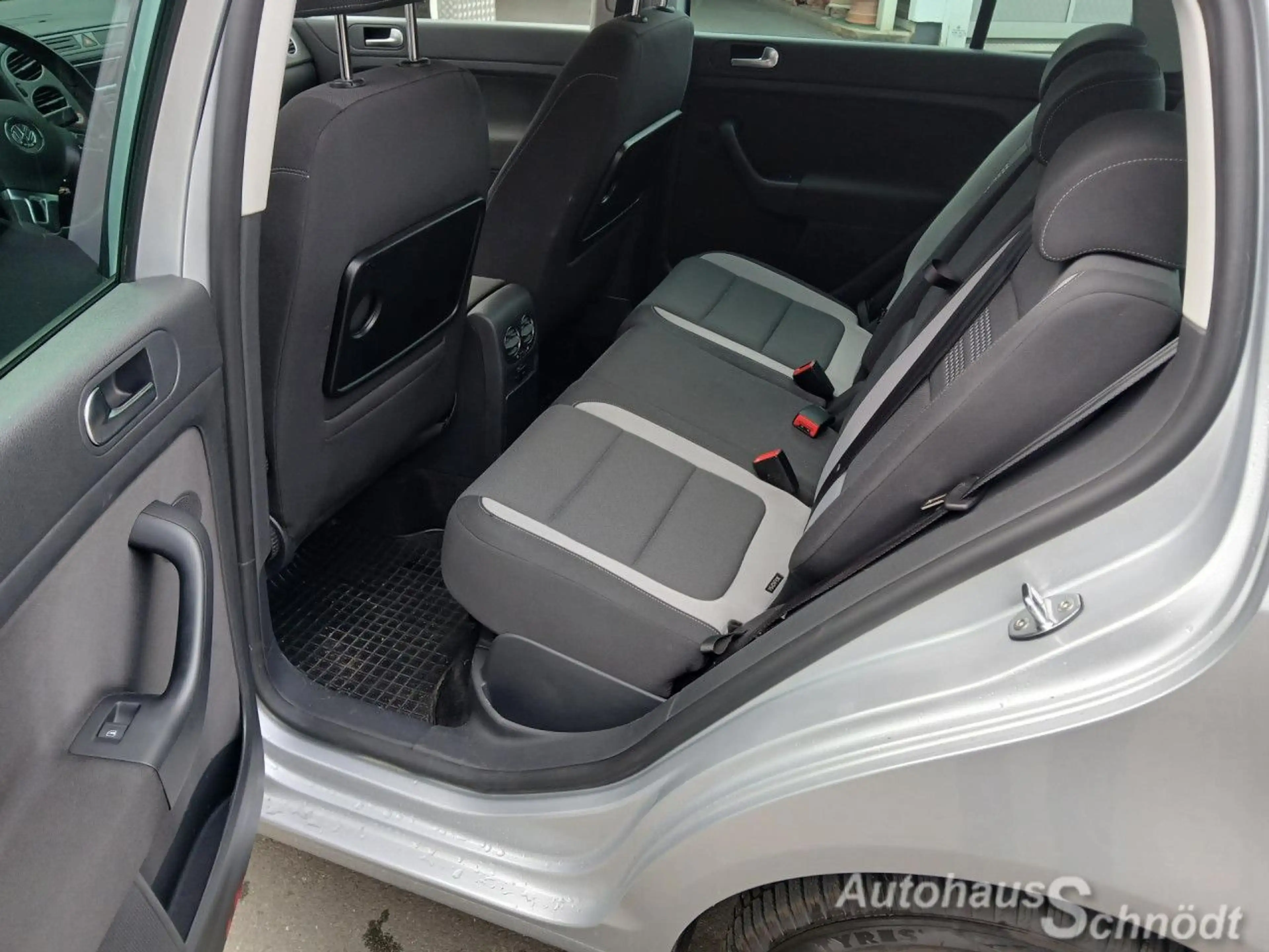 Volkswagen Golf Plus 1.2 TSI Life Klima Einparkhilfe — photo 12