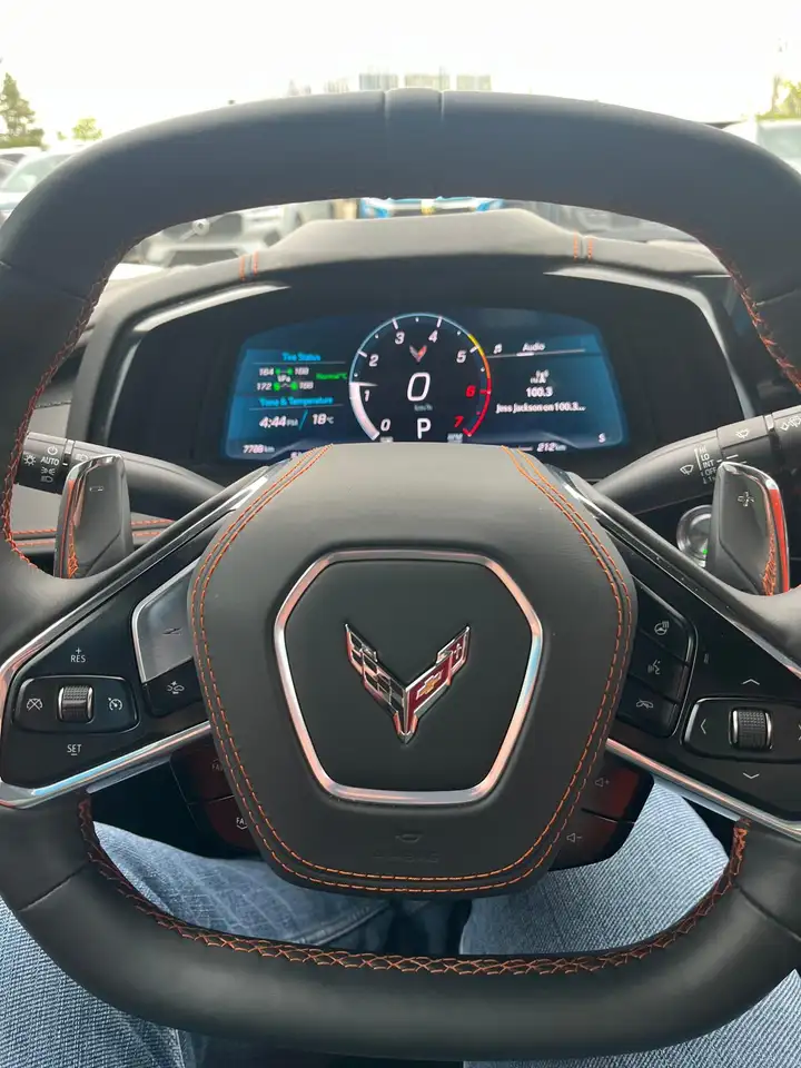 Chevrolet Corvette снимка Chevrolet Corvette