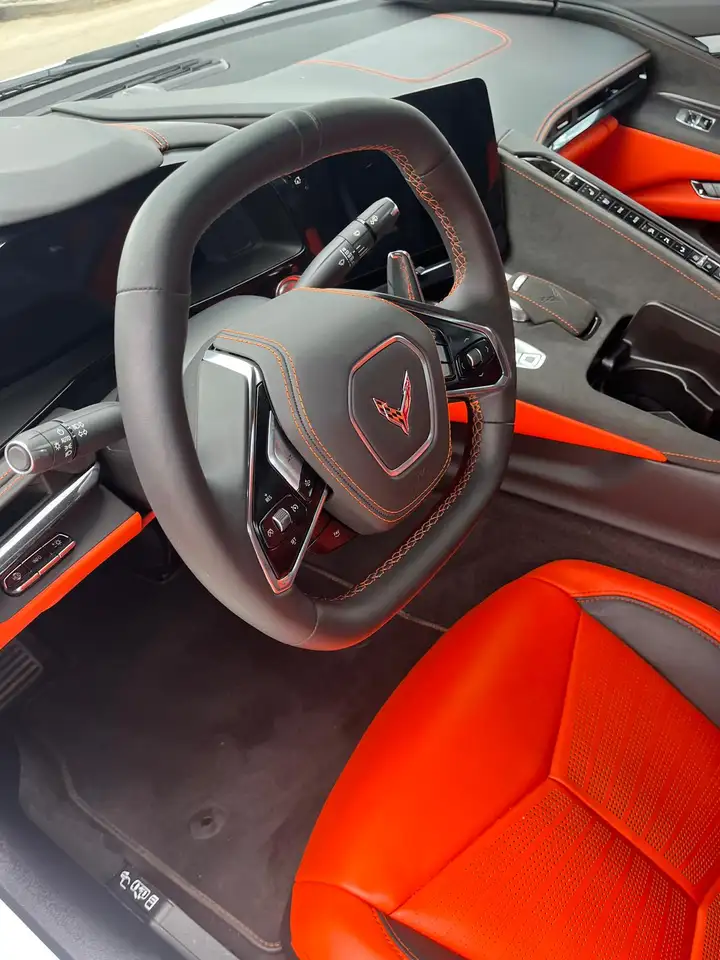 Chevrolet Corvette снимка Chevrolet Corvette