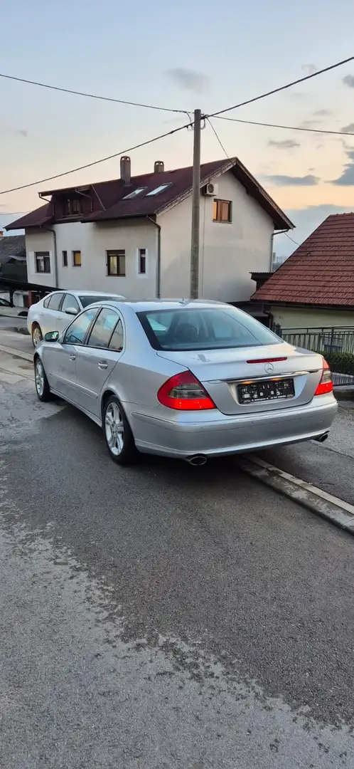 Mercedes-Benz E 320 CDI 7G-TRONIC Avantgarde DPF - 2