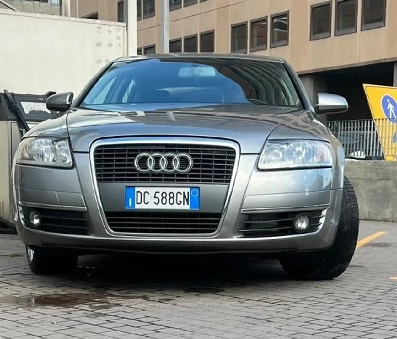 Audi A6 - 1
