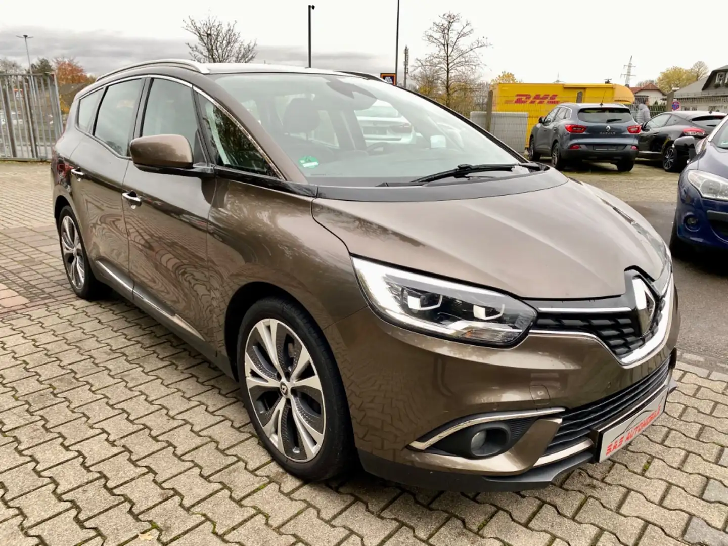 Renault Grand Scenic IV  Intens / 1 A Zustand Hnědá - 1
