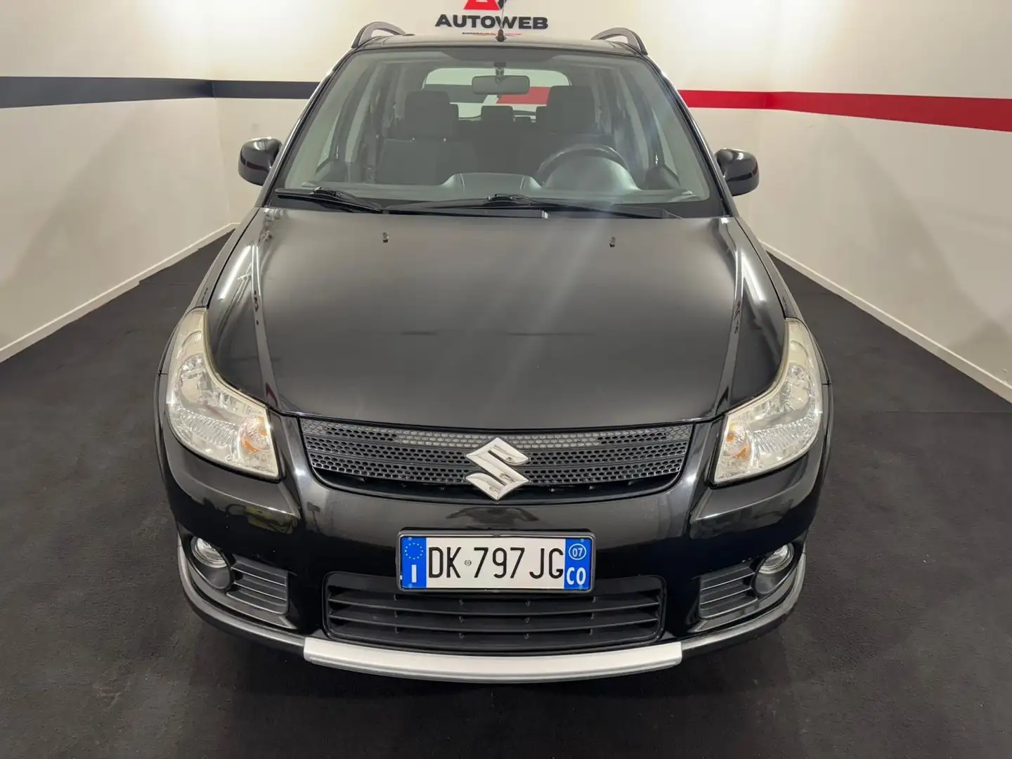 Suzuki SX4 1.6 16V 4WD Outdoor Line Nero - 2