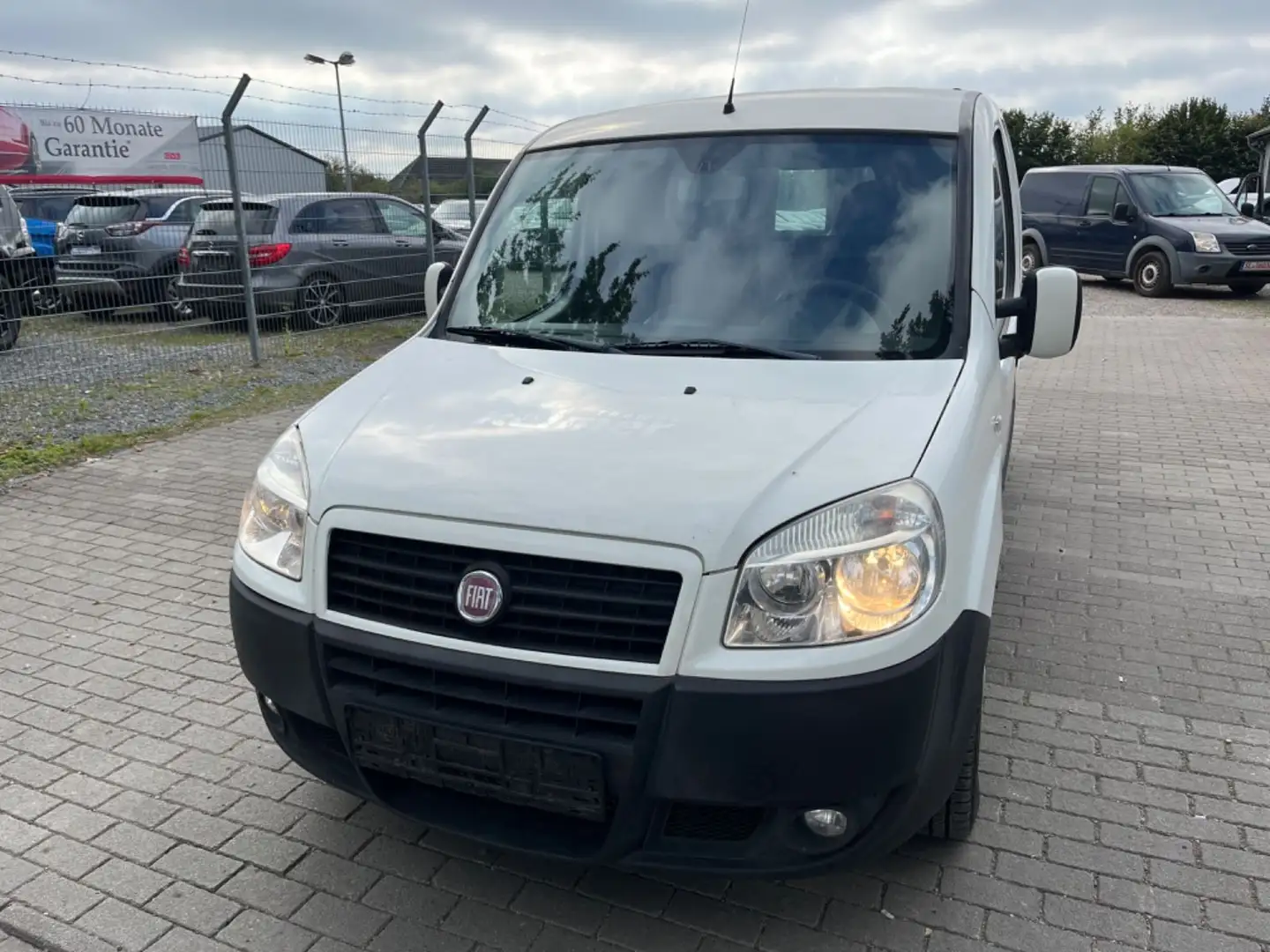 Fiat Doblo Doblò 1.9 JTD SX Maxi Kasten Ahk Radio/CD Bílá - 1