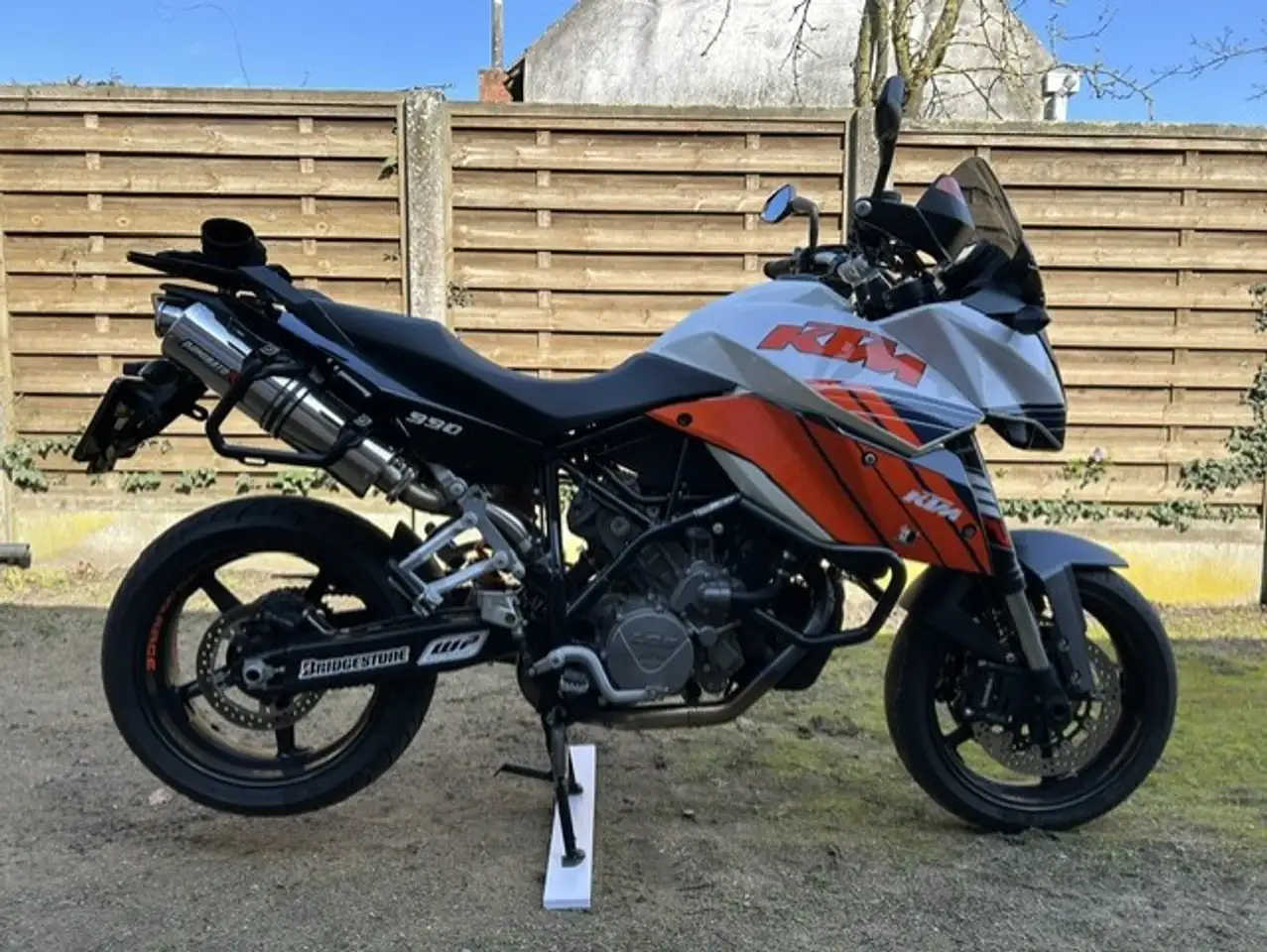 KTM 990 Supermoto