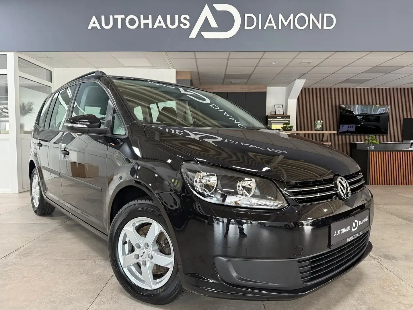 Volkswagen Touran Trendline * NAVI * SHZ * TÜV * Schwarz - 1