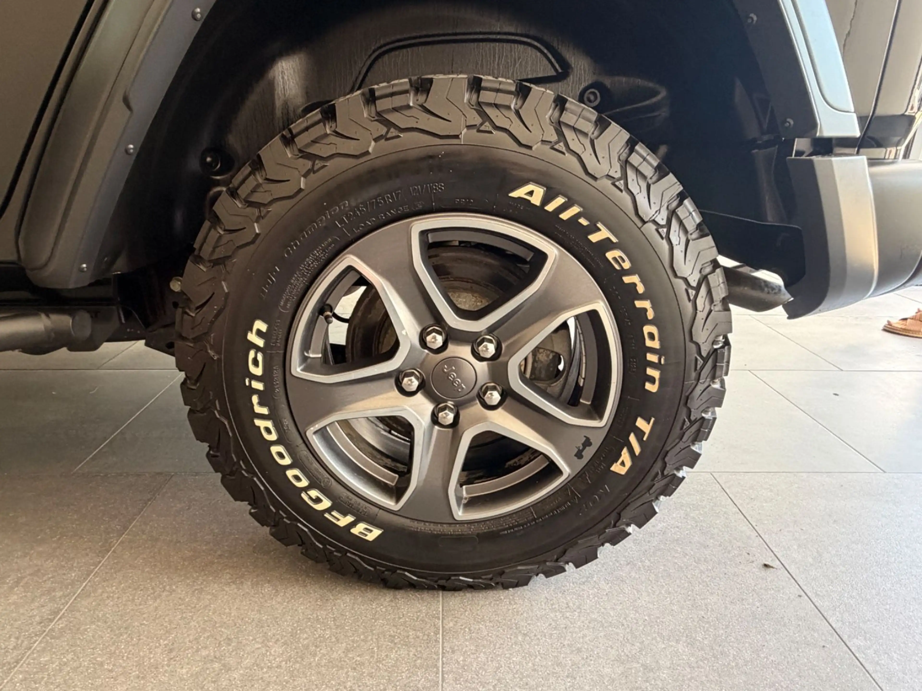 Jeep Wrangler / Wrangler Unlimited Sport — photo 8