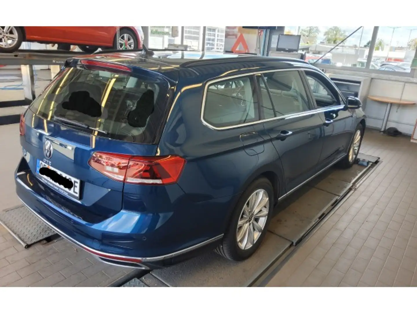 Volkswagen Passat Variant 1.4 TSI Hybrid GTE Navi LED Heckl Blauw - 2