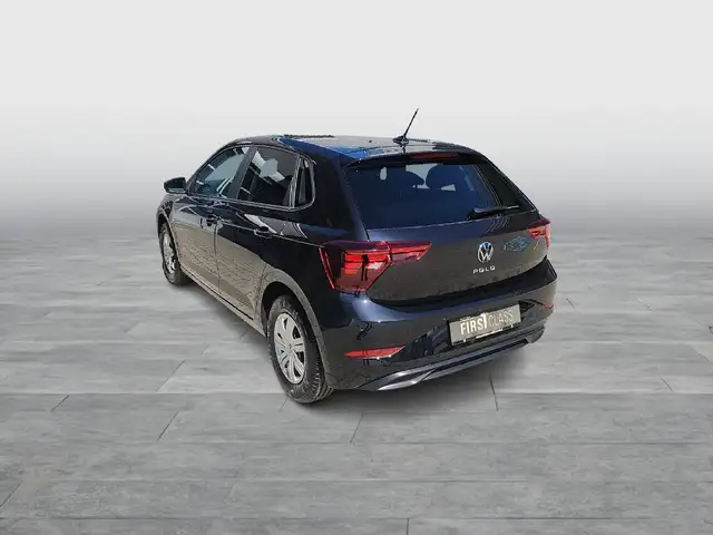 Volkswagen Polo view 4