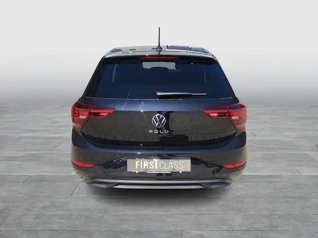 Volkswagen Polo view 5