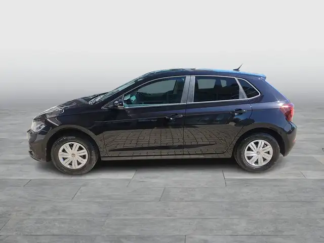 Volkswagen Polo view 3