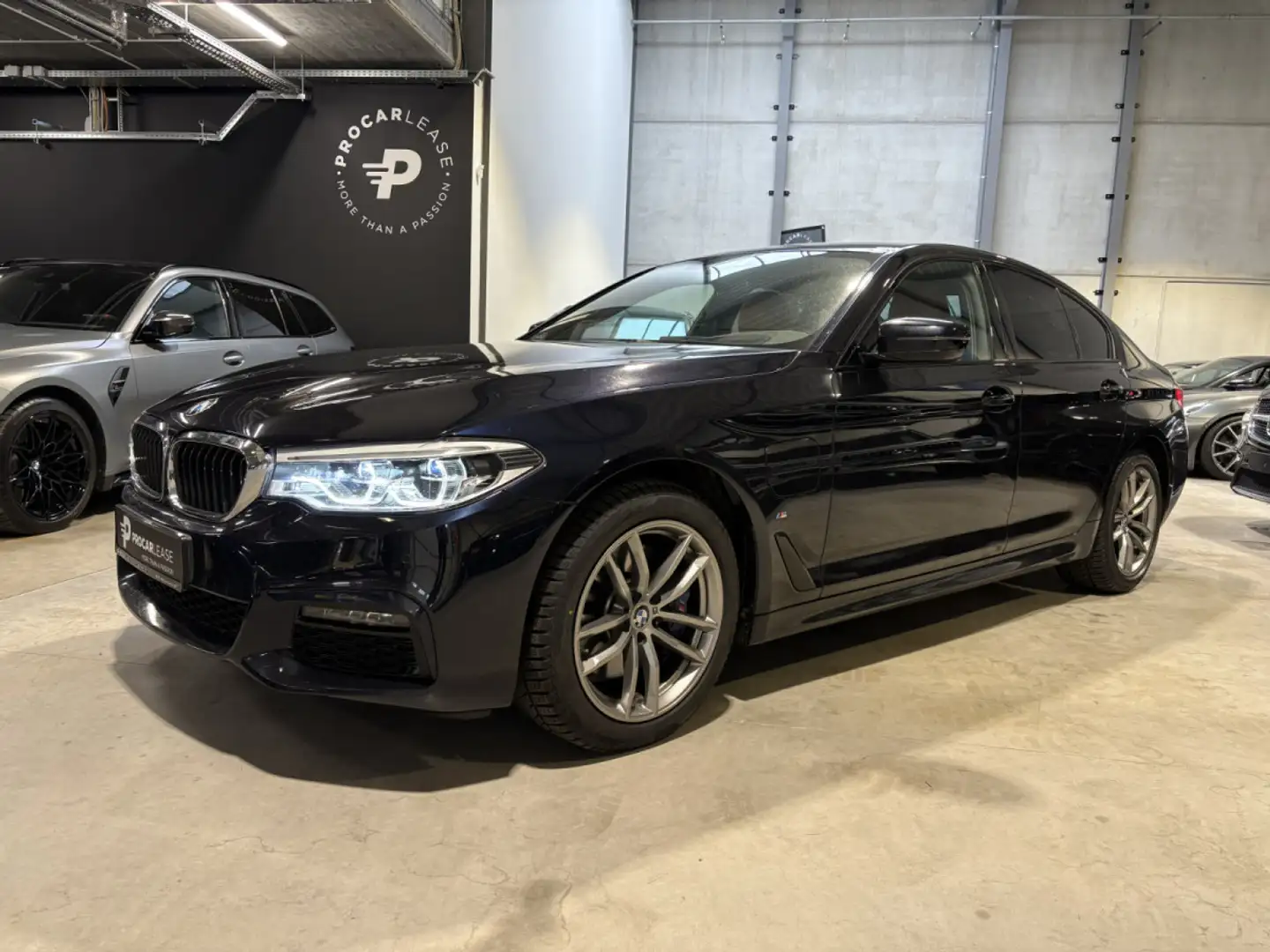 BMW 530 530e Xdrive PACK M / HYBRIDE / REGULATEUR / DRIVIN Noir - 1