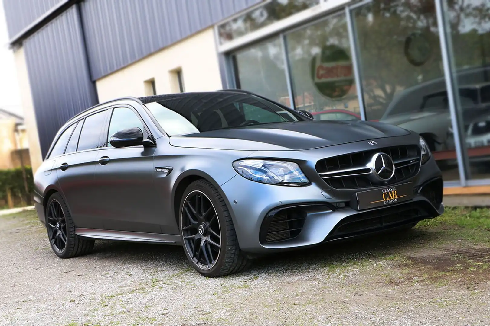Mercedes-Benz E 63 AMG Classe E Break 63 AMG 4-Matic A Grau - 1