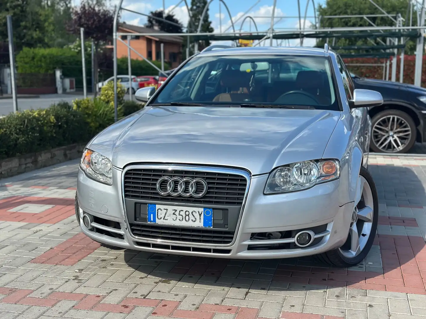 Audi A4 2.0 16V TDI Avant Silver - 1