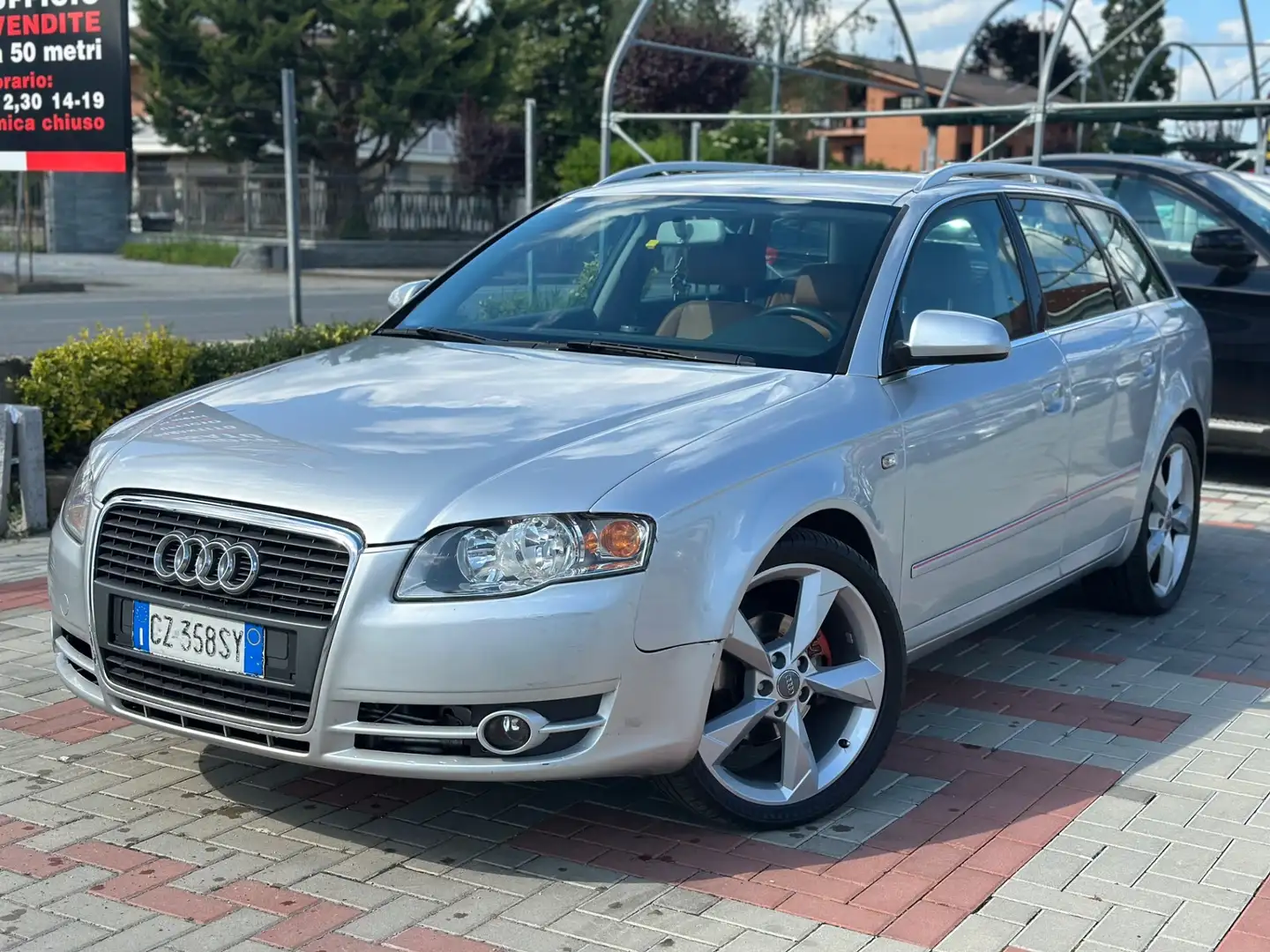 Audi A4 2.0 16V TDI Avant Silver - 2