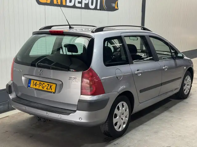 Peugeot 307 view 5