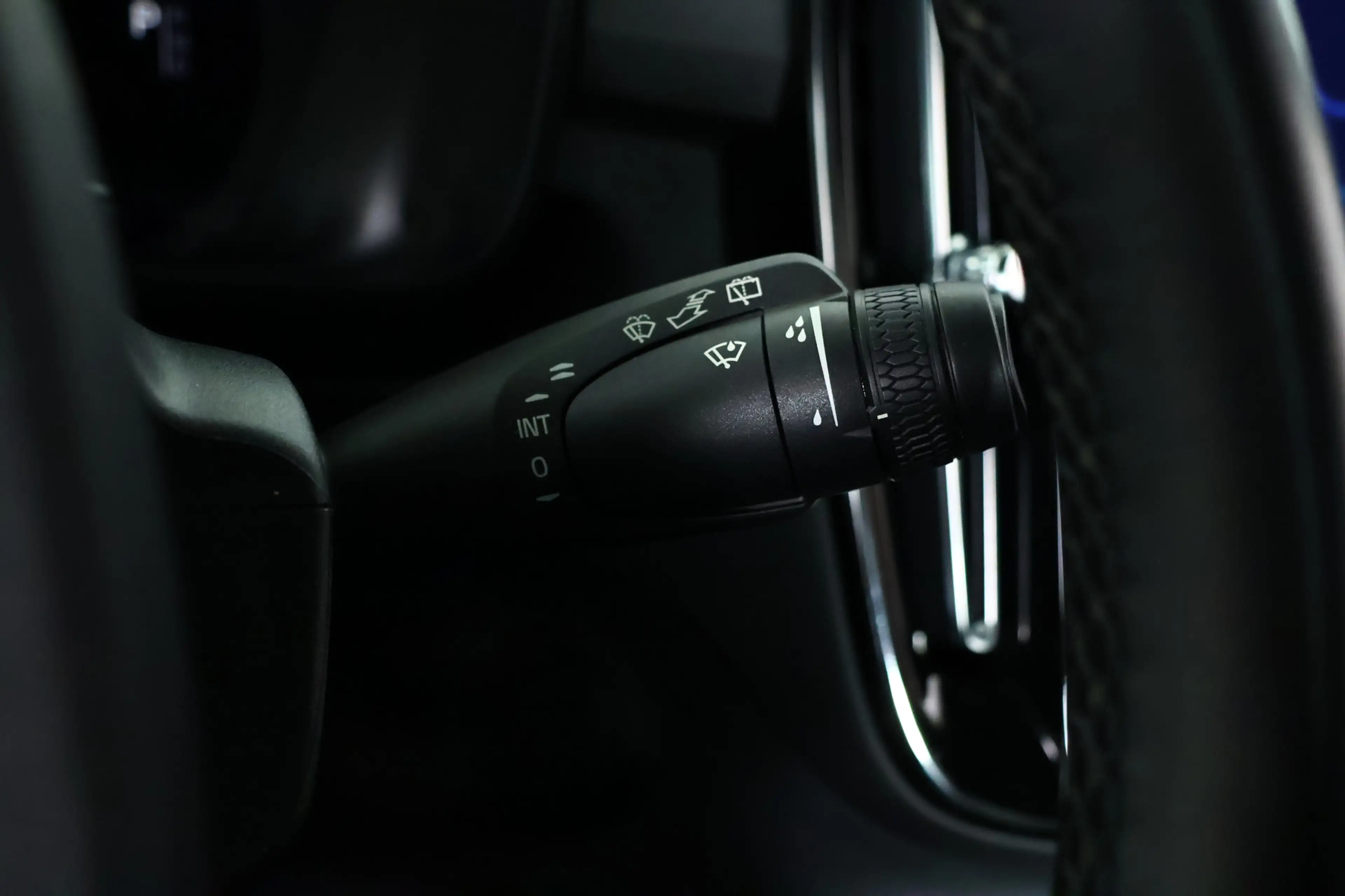 Volvo XC40 Recharge Plus 70 kWh / Navigatie / Pilot Assist / — photo 21