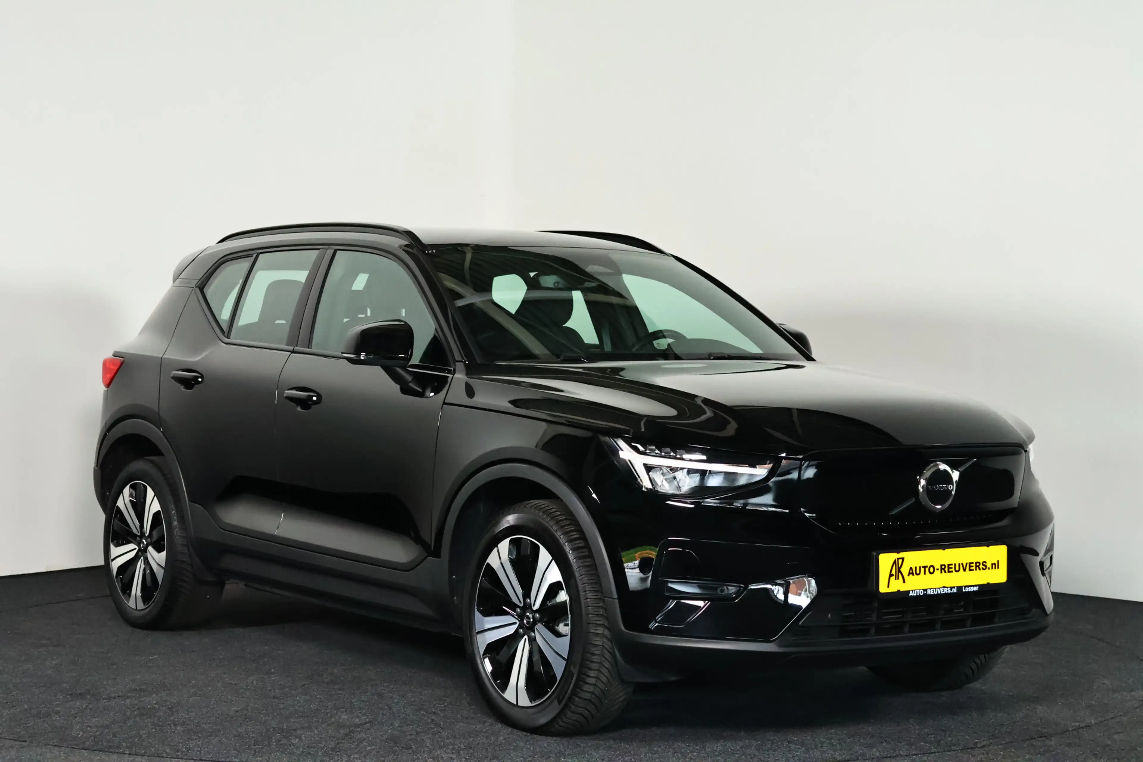 Volvo XC40 Recharge Plus 70 kWh / Navigatie / Pilot Assist / — photo 5