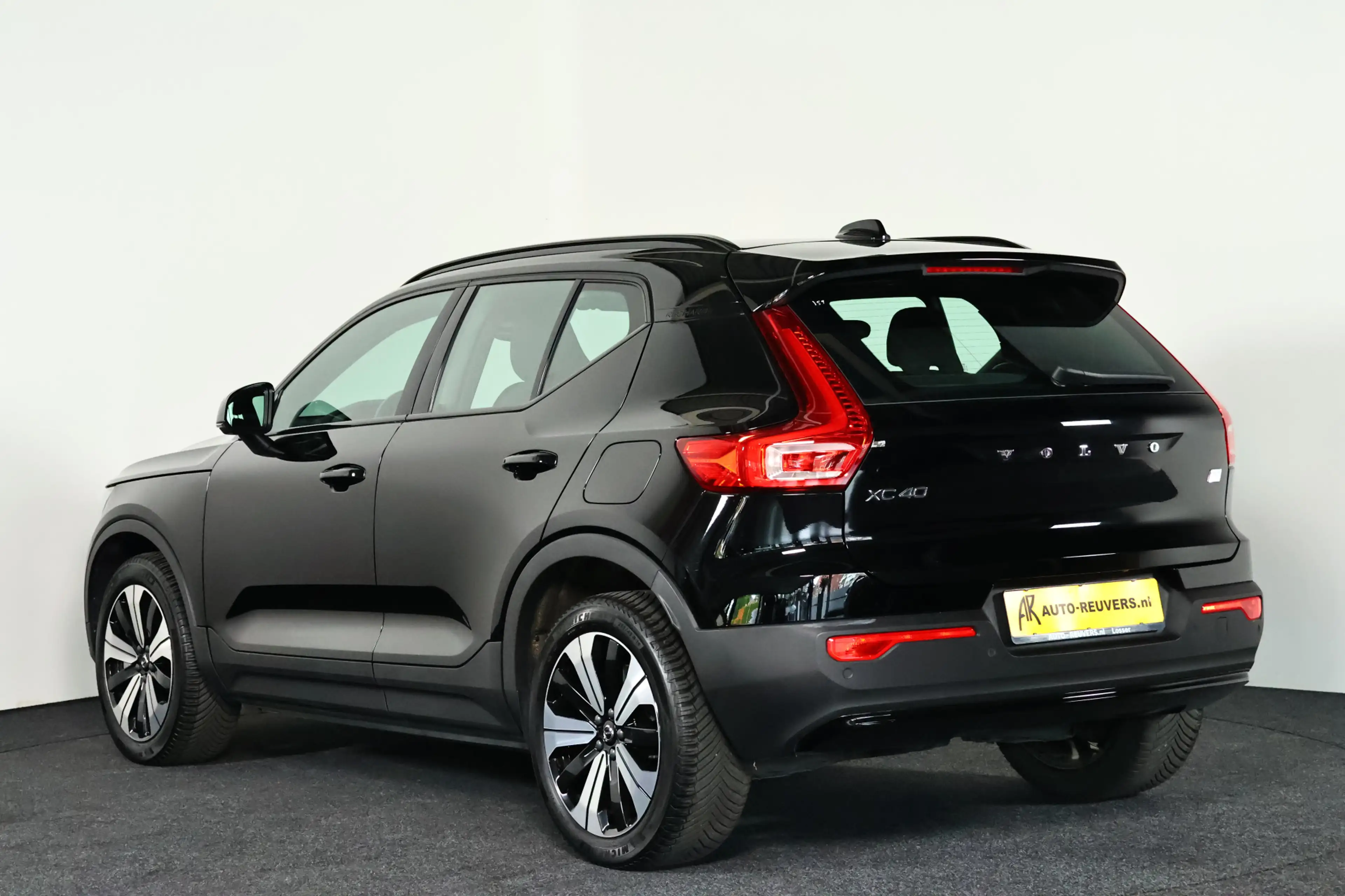 Volvo XC40 Recharge Plus 70 kWh / Navigatie / Pilot Assist / — photo 6