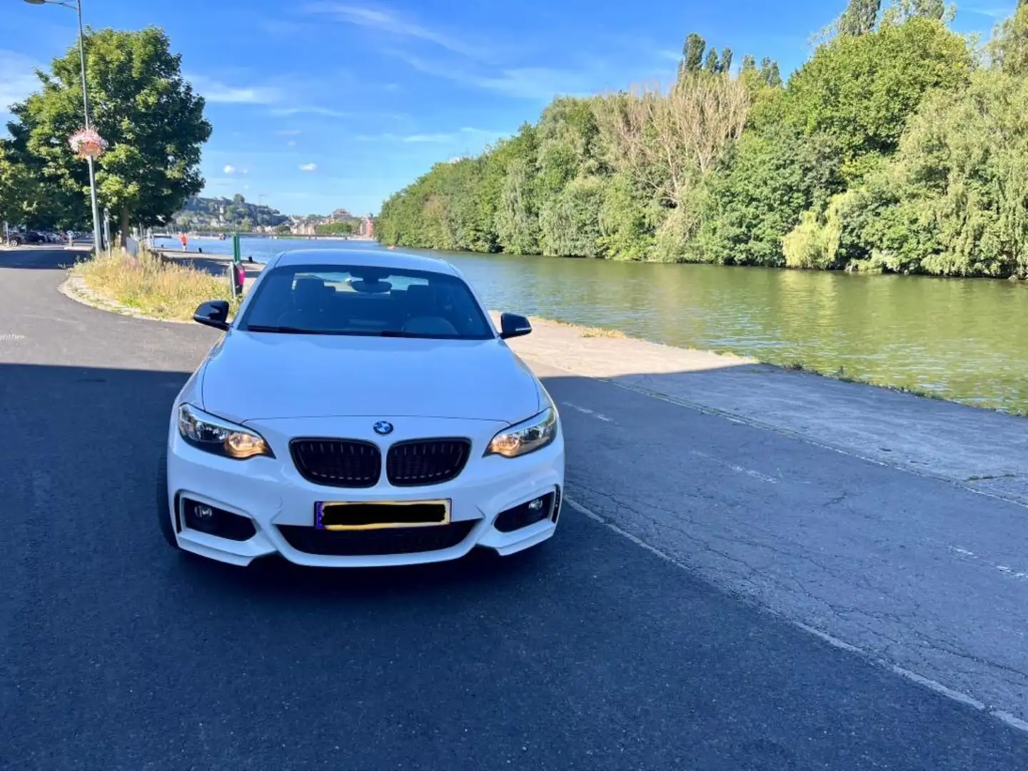 BMW 218 d Blanc - 1