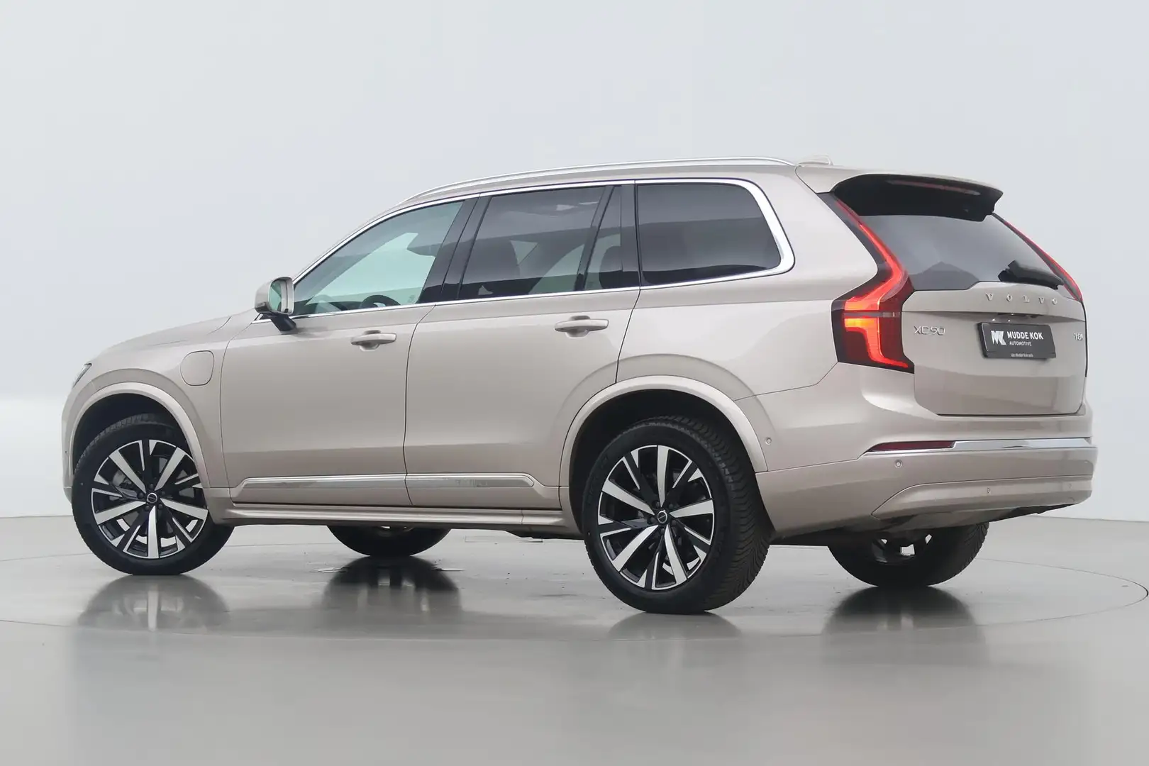 Volvo XC90 T8 Plug-in hybrid Ultra Bright | FACELIFT | Head-U Barna - 2