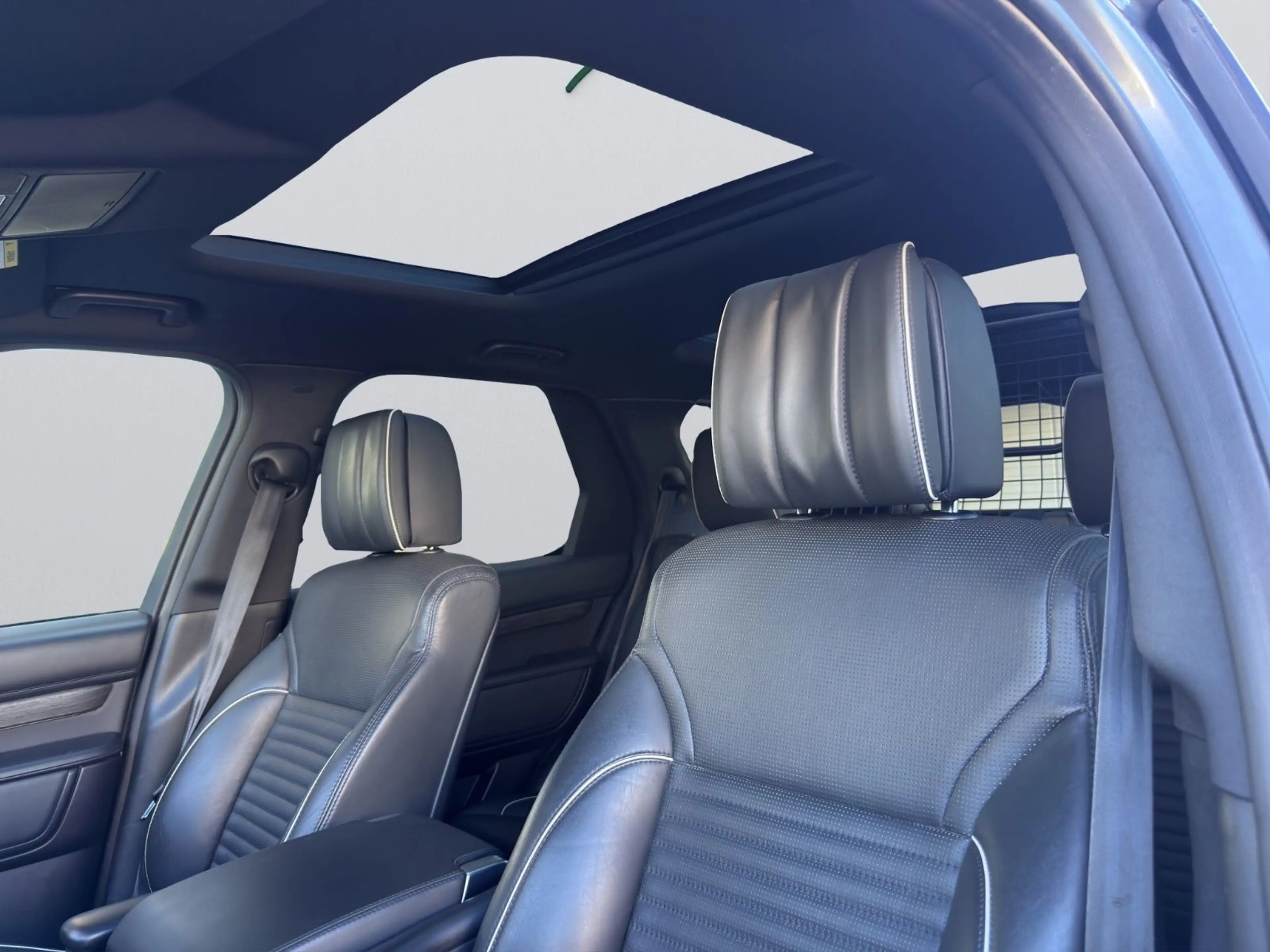 Land Rover Discovery SD6 HSE LUXURY MERIDIAN+PANO+ACC+LED+AHK — photo 12
