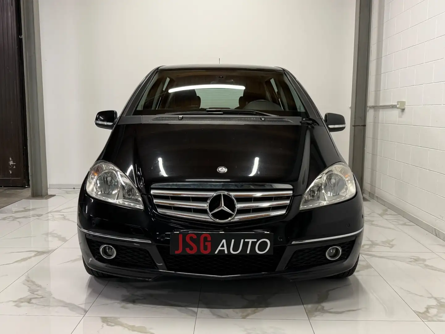 Mercedes-Benz A 160 A 160 BlueEFFICIENCY Elegance Nero - 2