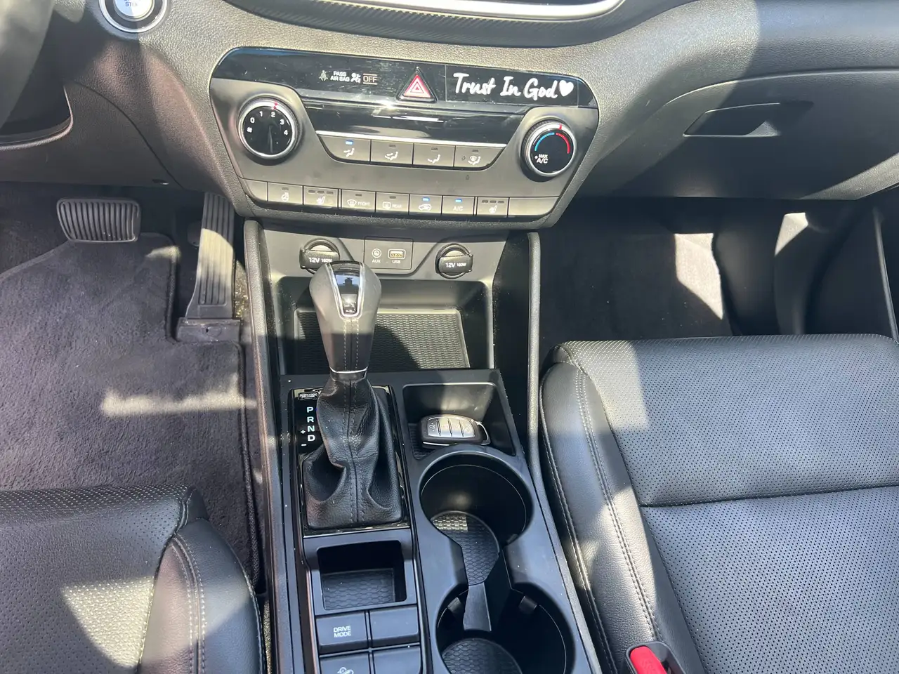 Hyundai TUCSON снимка Hyundai TUCSON