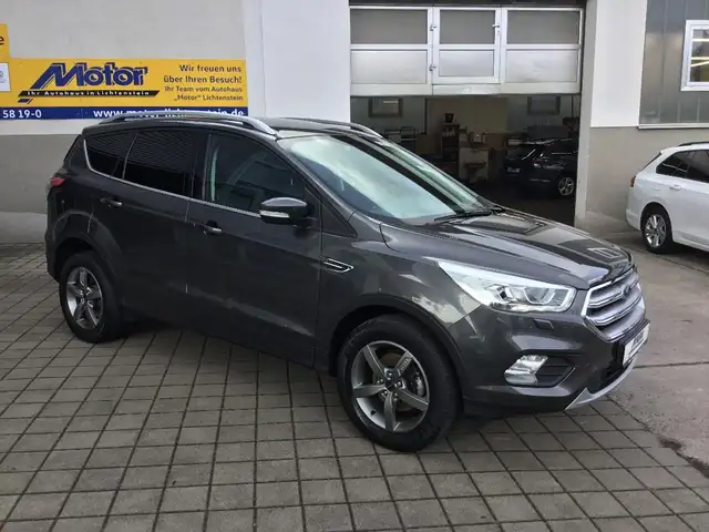 Ford Kuga Cool & Connect