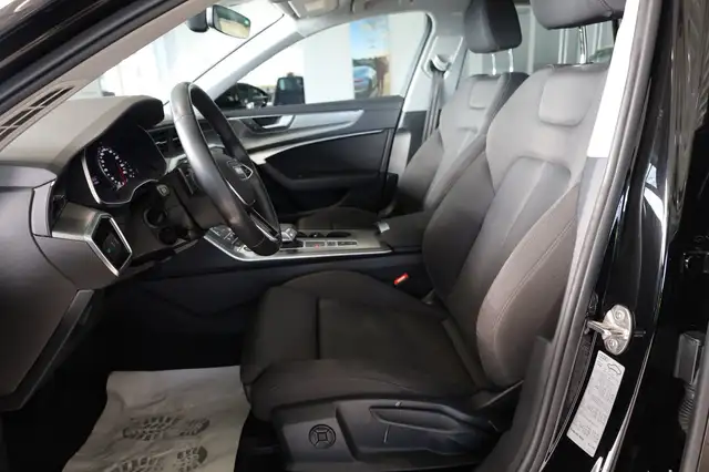 Audi A6 Avant view 15